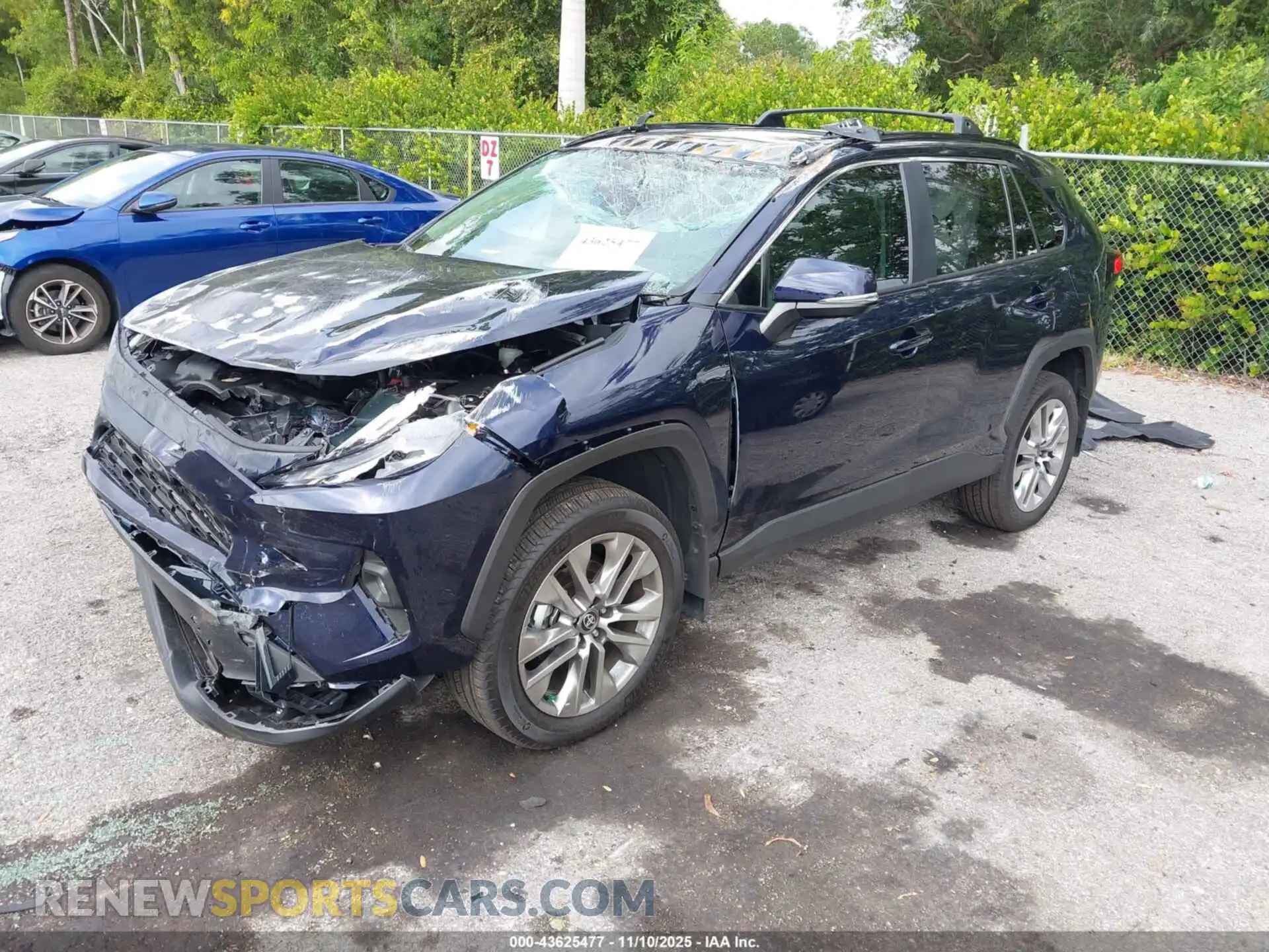 2 Photograph of a damaged car 2T3C1RFV5SW407781 TOYOTA RAV4 2025