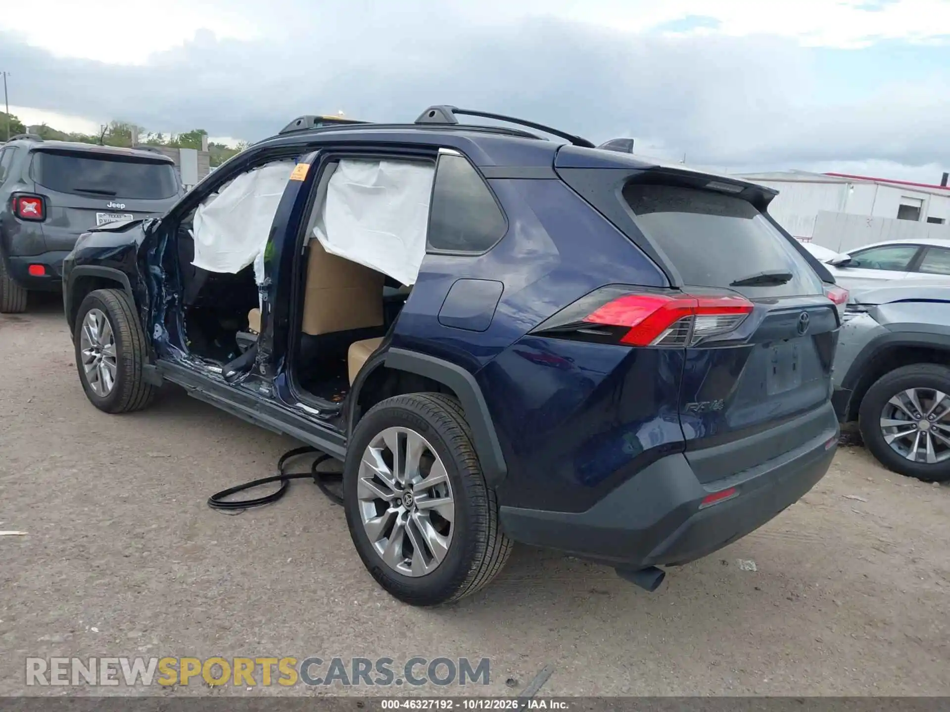 3 fotografías del automóvil dañado 2T3C1RFV5SW412060 TOYOTA RAV4 2025