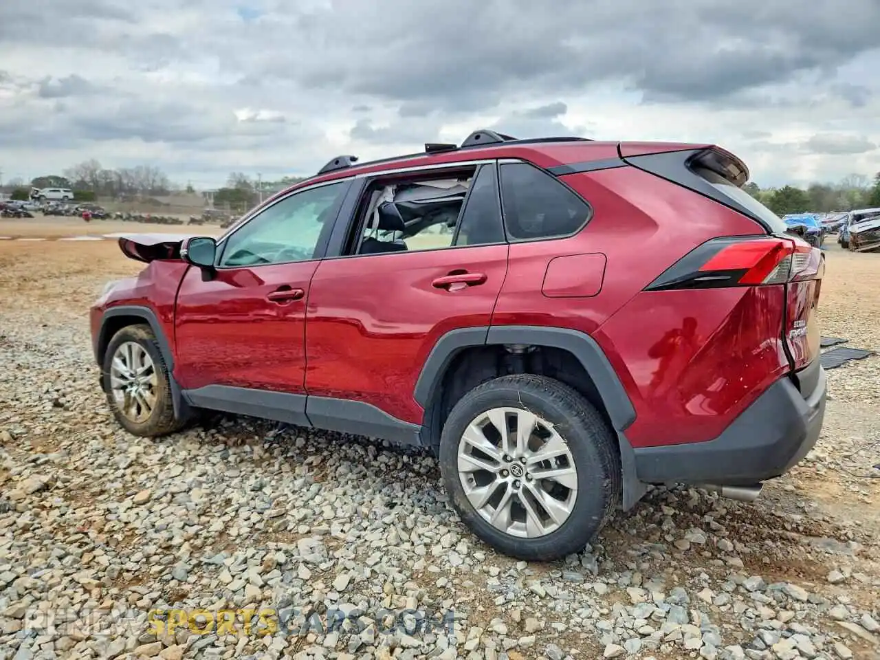 2 Photograph of a damaged car 2T3C1RFV6SW379411 TOYOTA RAV4 2025