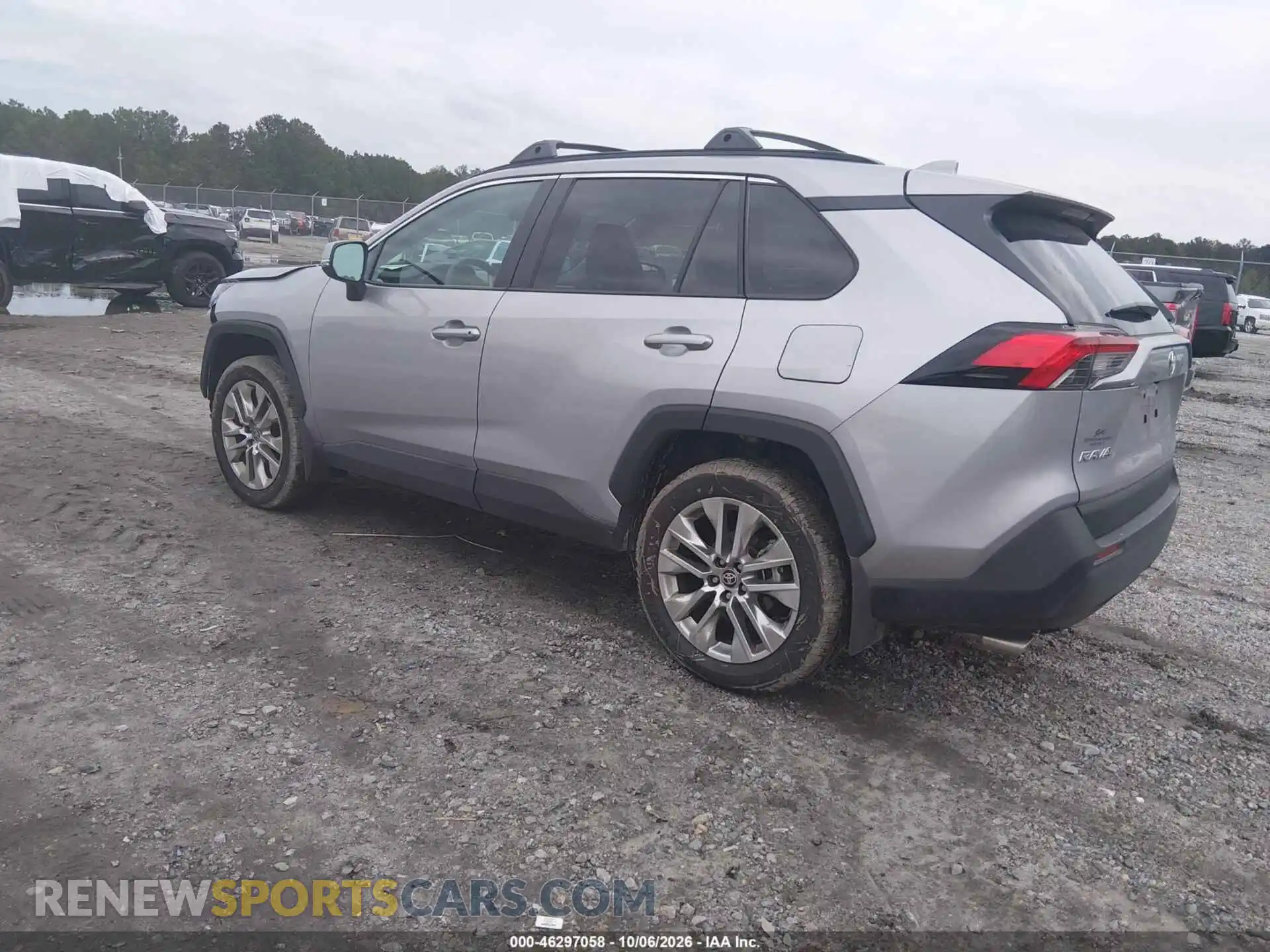 3 Photograph of a damaged car 2T3C1RFV6SW422970 TOYOTA RAV4 2025