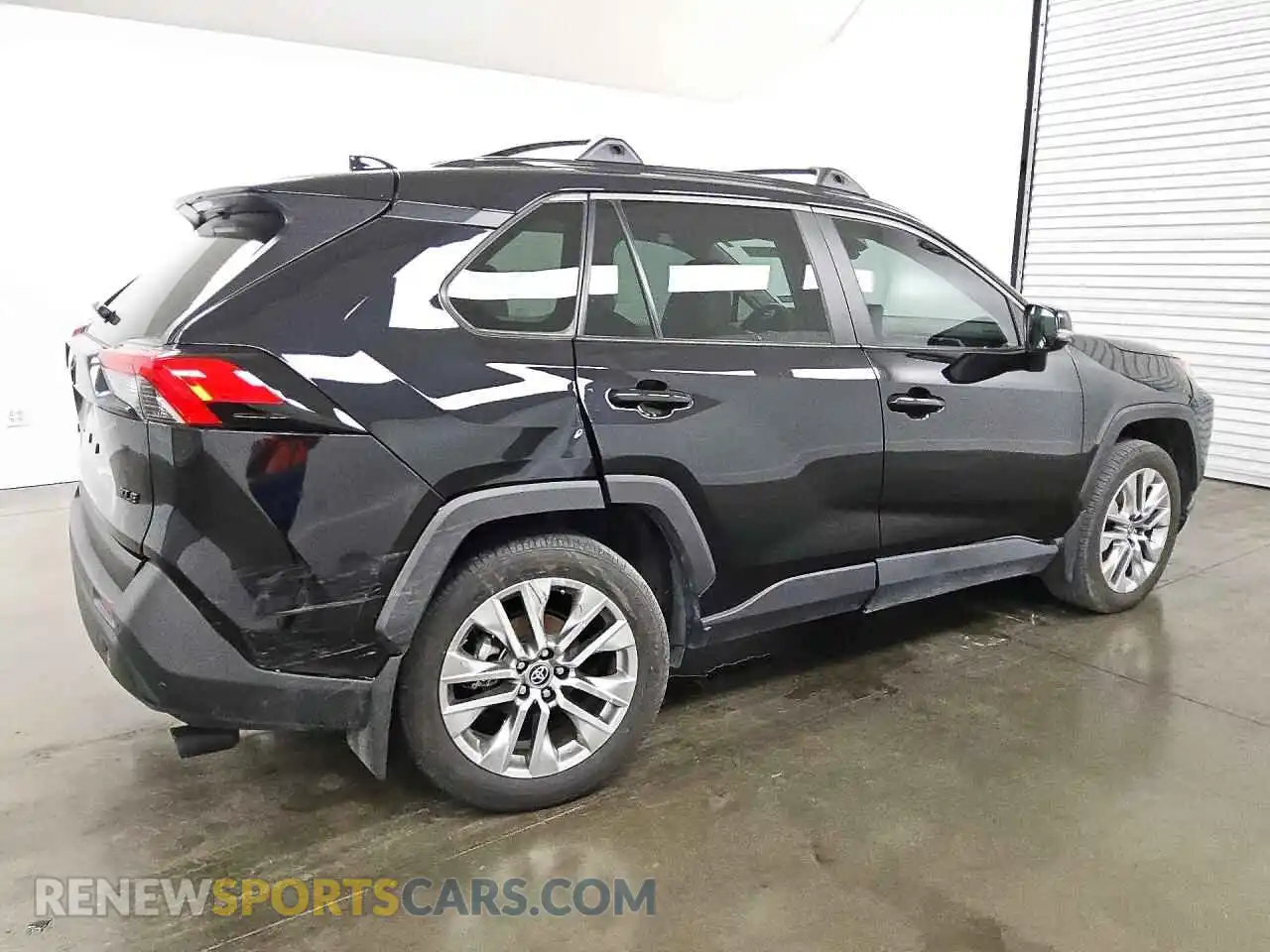 3 Photograph of a damaged car 2T3C1RFV7SC329957 TOYOTA RAV4 2025