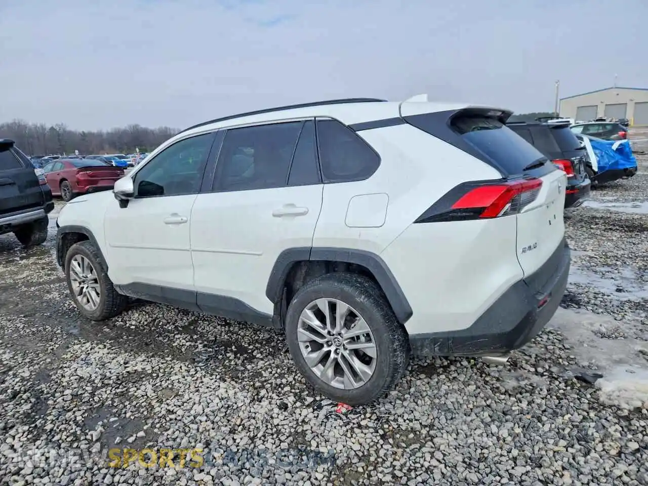 2 Photograph of a damaged car 2T3C1RFV8SW398915 TOYOTA RAV4 2025