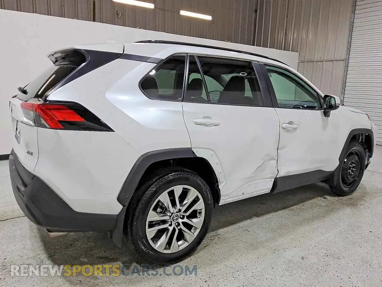 3 Photograph of a damaged car 2T3C1RFV8SW399613 TOYOTA RAV4 2025