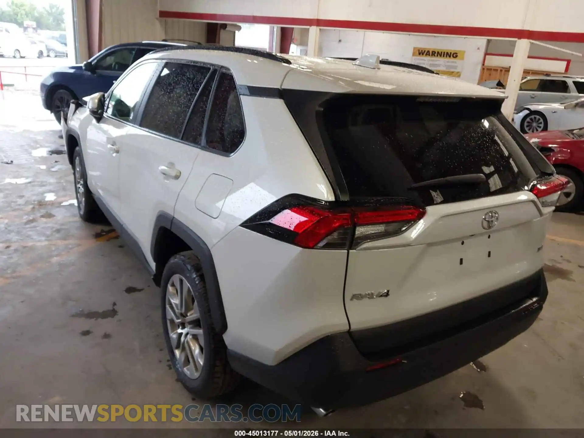 3 Фотография поврежденного автомобиля 2T3C1RFV8SW443139 TOYOTA RAV4 2025