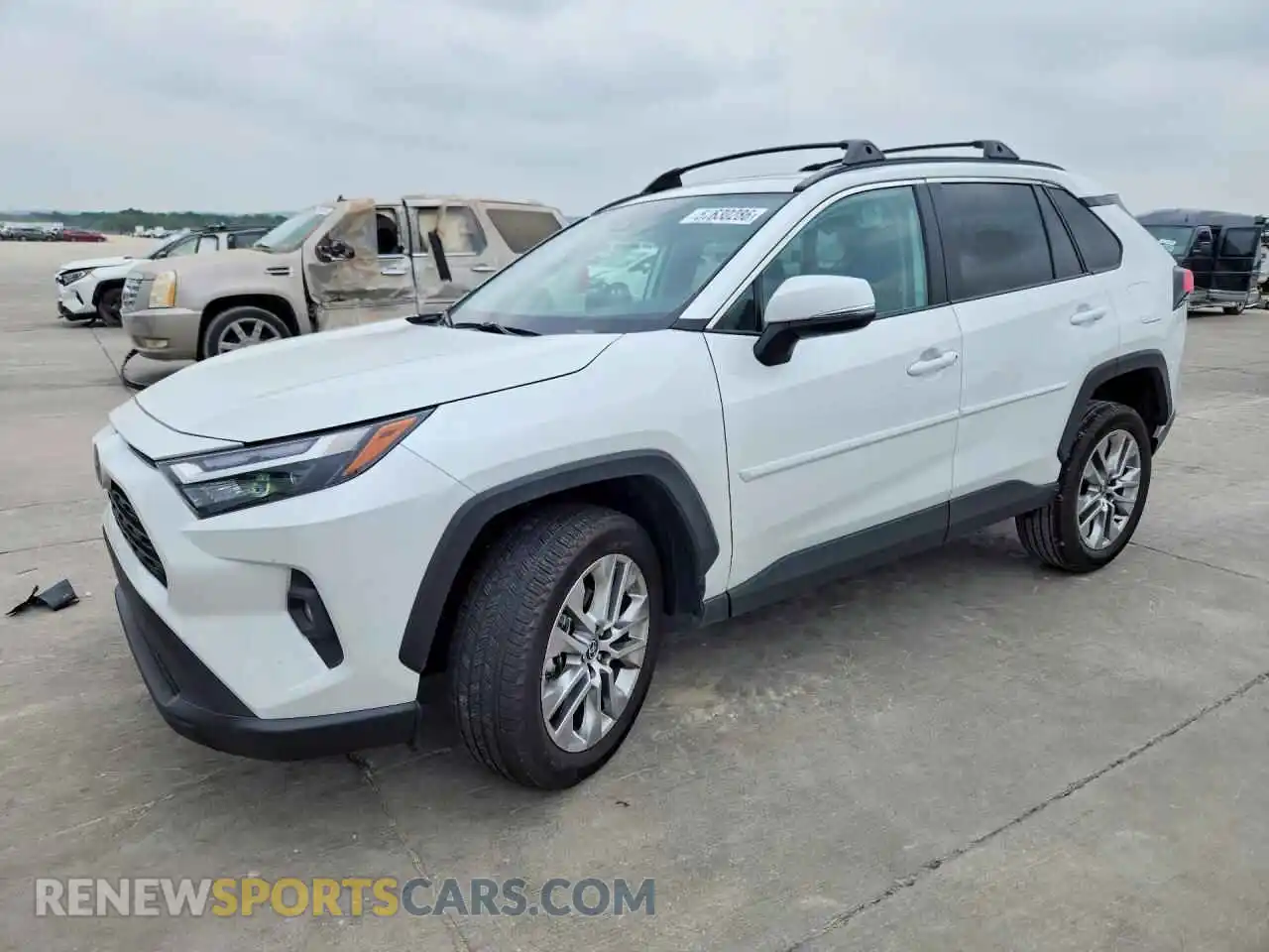 1 Photograph of a damaged car 2T3C1RFV9SW418704 TOYOTA RAV4 2025