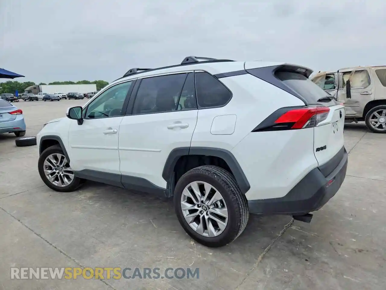 2 Photograph of a damaged car 2T3C1RFV9SW418704 TOYOTA RAV4 2025