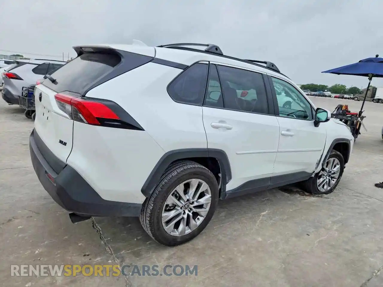 3 Photograph of a damaged car 2T3C1RFV9SW418704 TOYOTA RAV4 2025