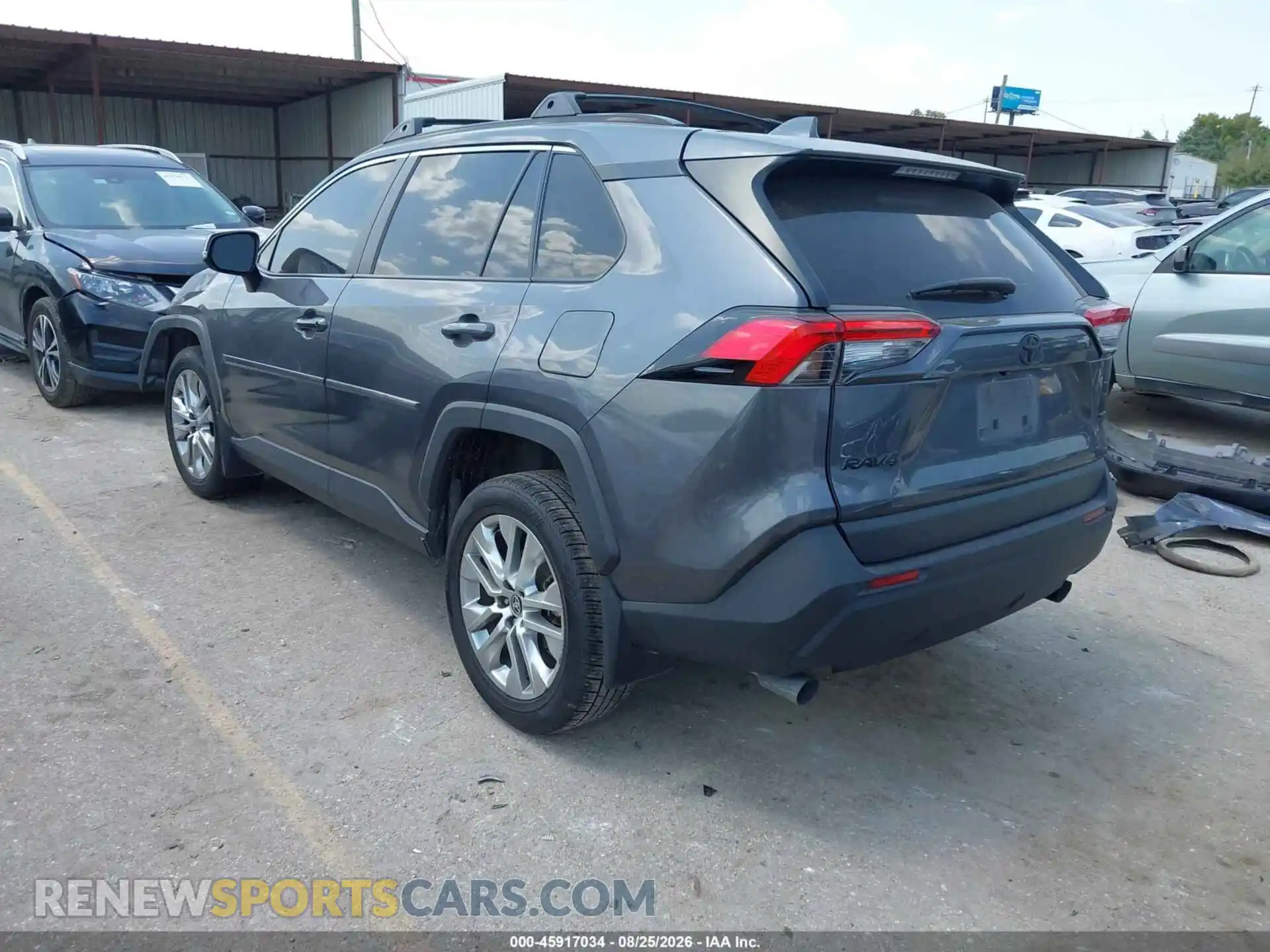 3 Фотография поврежденного автомобиля 2T3C1RFVXSC307659 TOYOTA RAV4 2025