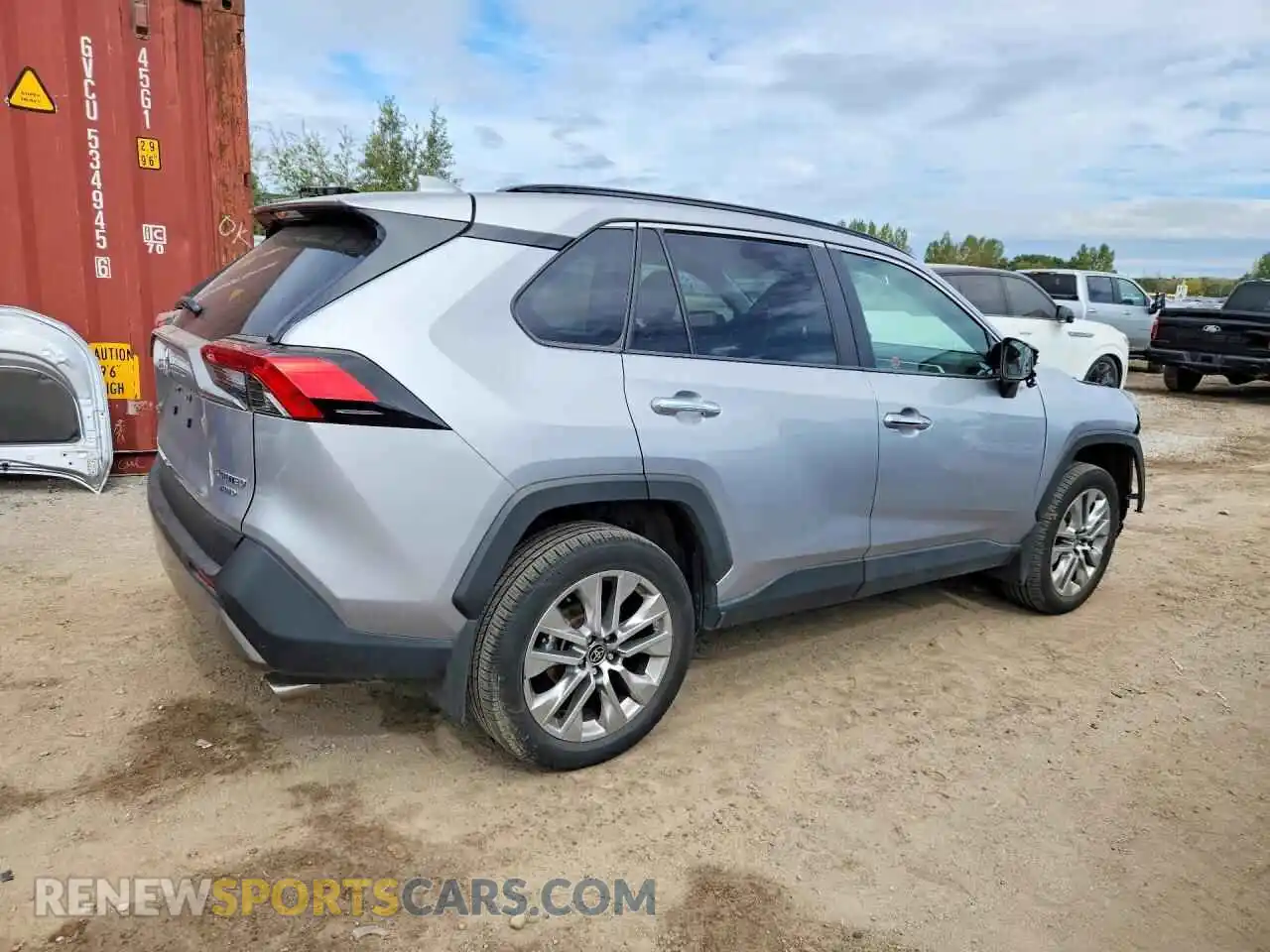3 Photograph of a damaged car 2T3D1RFV0SC556007 TOYOTA RAV4 2025