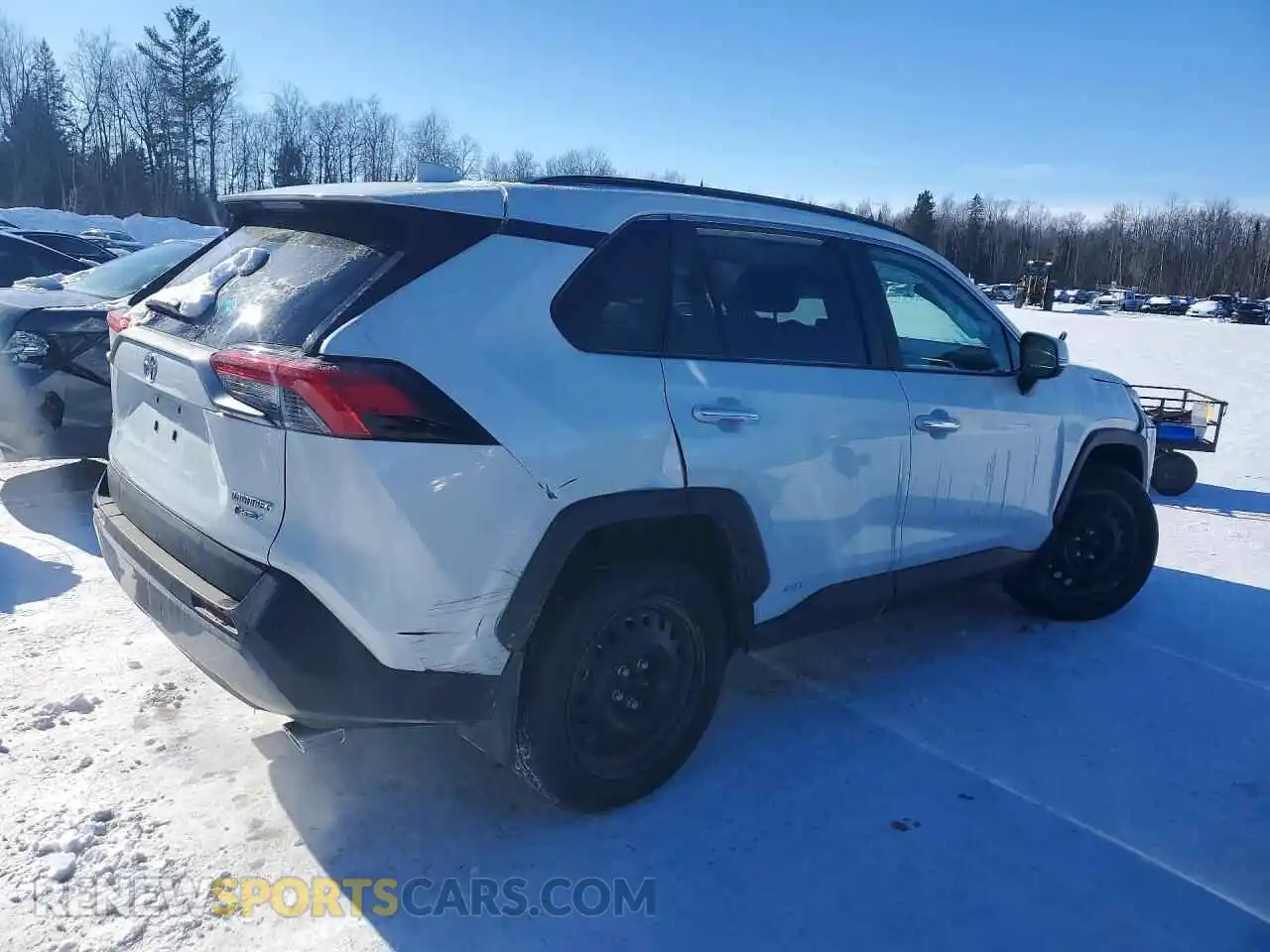 3 Photograph of a damaged car 2T3DWRFV3SW284651 TOYOTA RAV4 2025