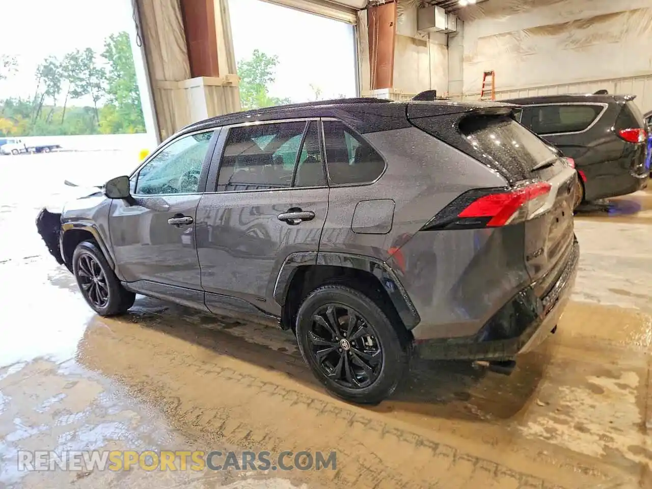 2 Фотография поврежденного автомобиля 2T3E6RFV7SW085221 TOYOTA RAV4 2025