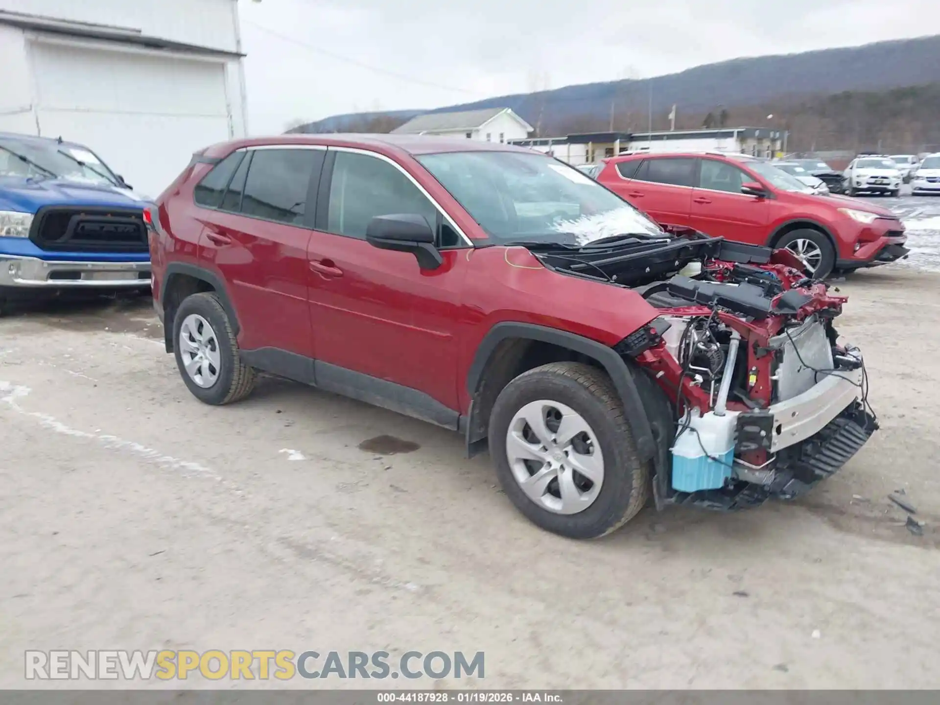 1 Photograph of a damaged car 2T3F1RFV0SW607643 TOYOTA RAV4 2025