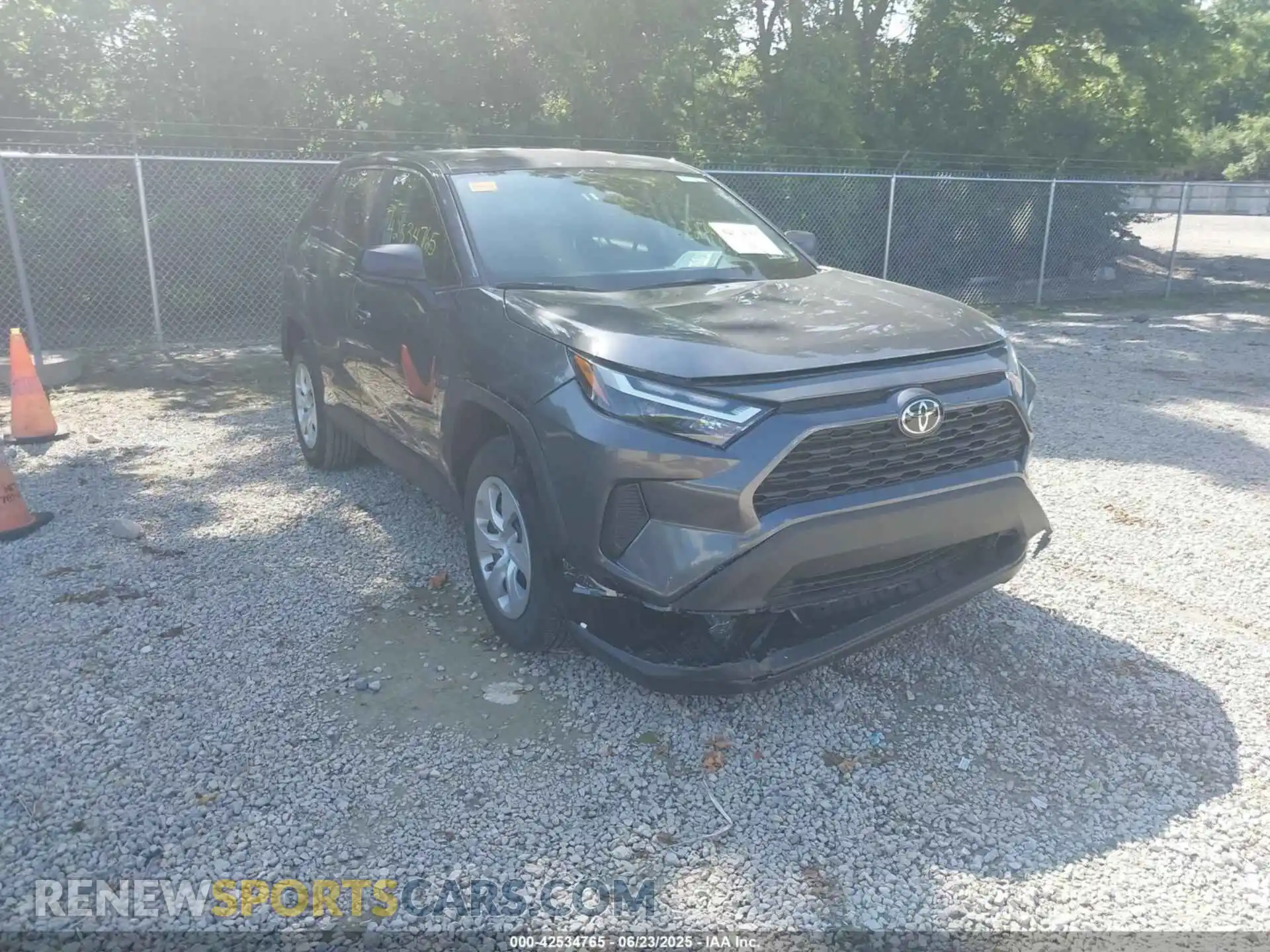1 Photograph of a damaged car 2T3F1RFV1SC519833 TOYOTA RAV4 2025
