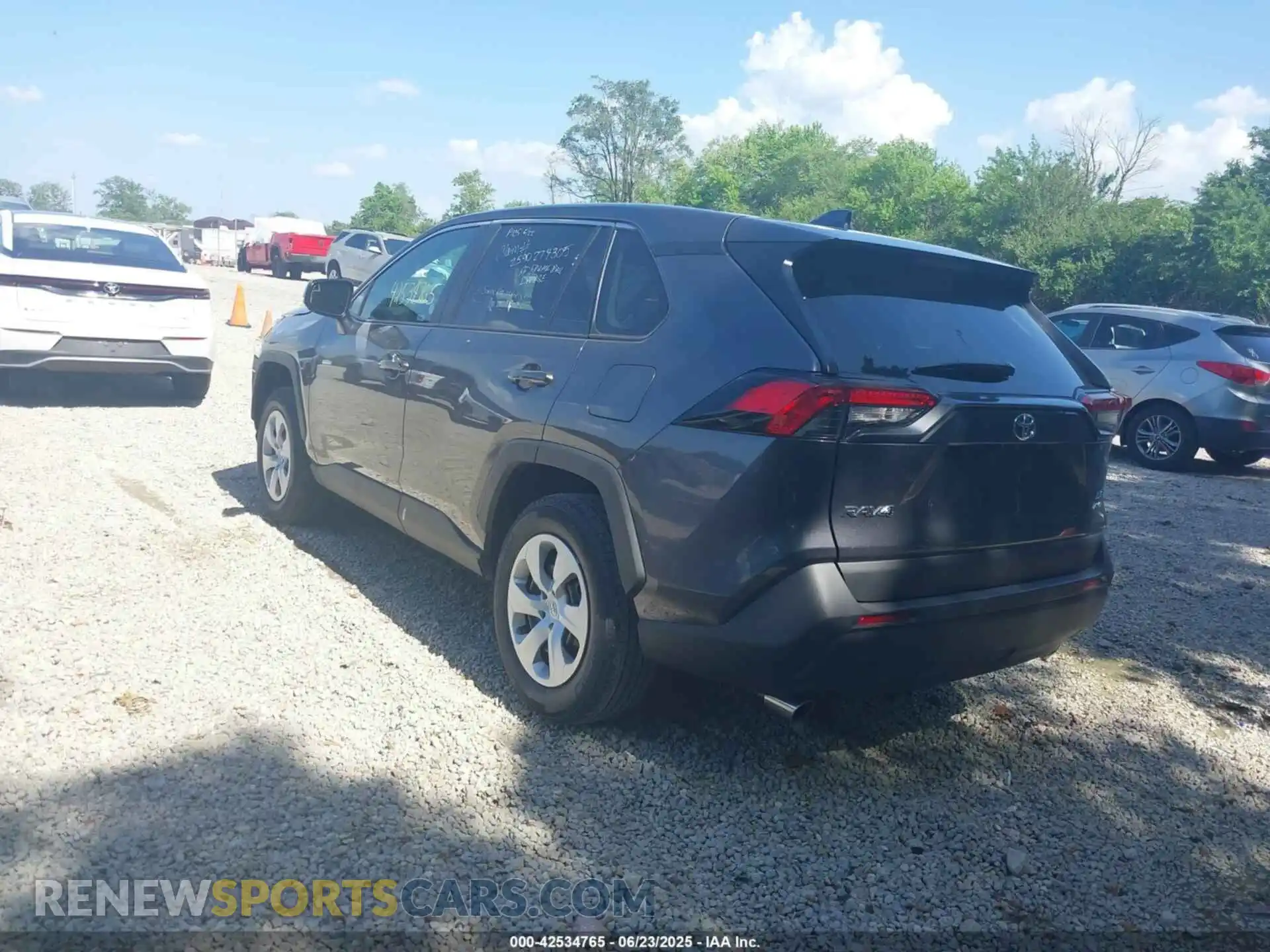 3 Photograph of a damaged car 2T3F1RFV1SC519833 TOYOTA RAV4 2025