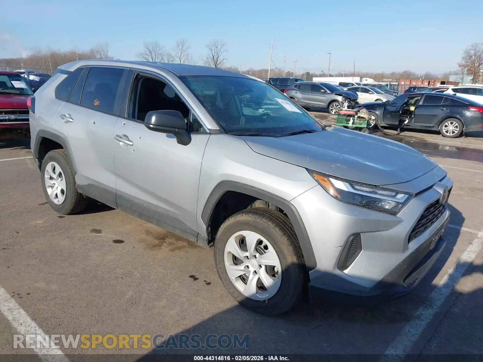 1 Photograph of a damaged car 2T3F1RFV2SW526322 TOYOTA RAV4 2025