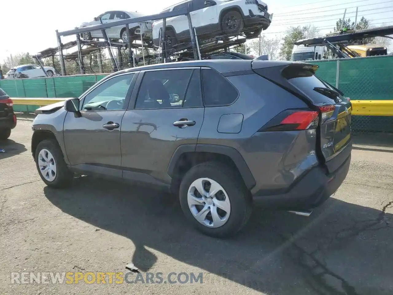 2 fotografías del automóvil dañado 2T3F1RFV7SC496610 TOYOTA RAV4 2025