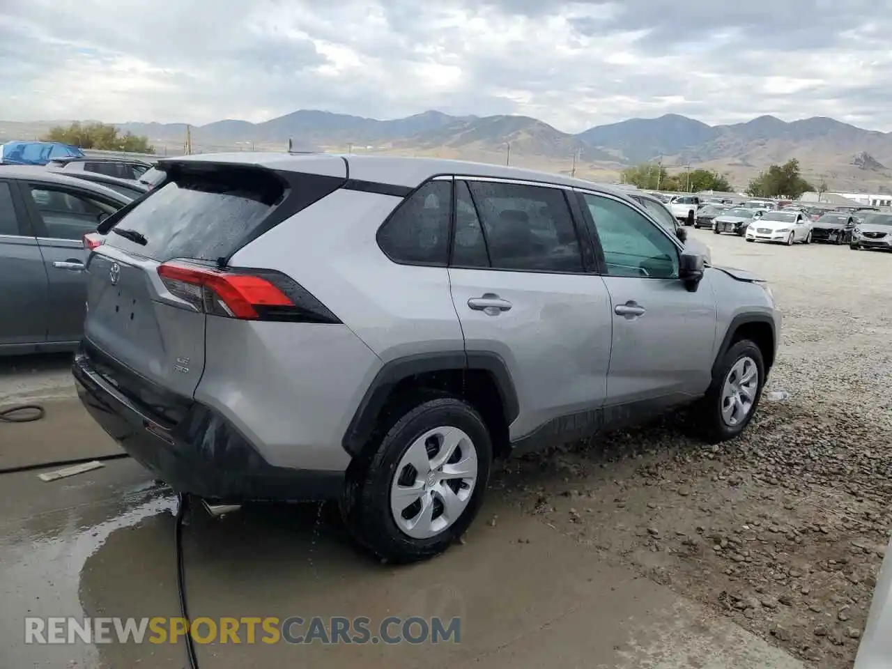 3 Фотография поврежденного автомобиля 2T3F1RFV7SW537008 TOYOTA RAV4 2025