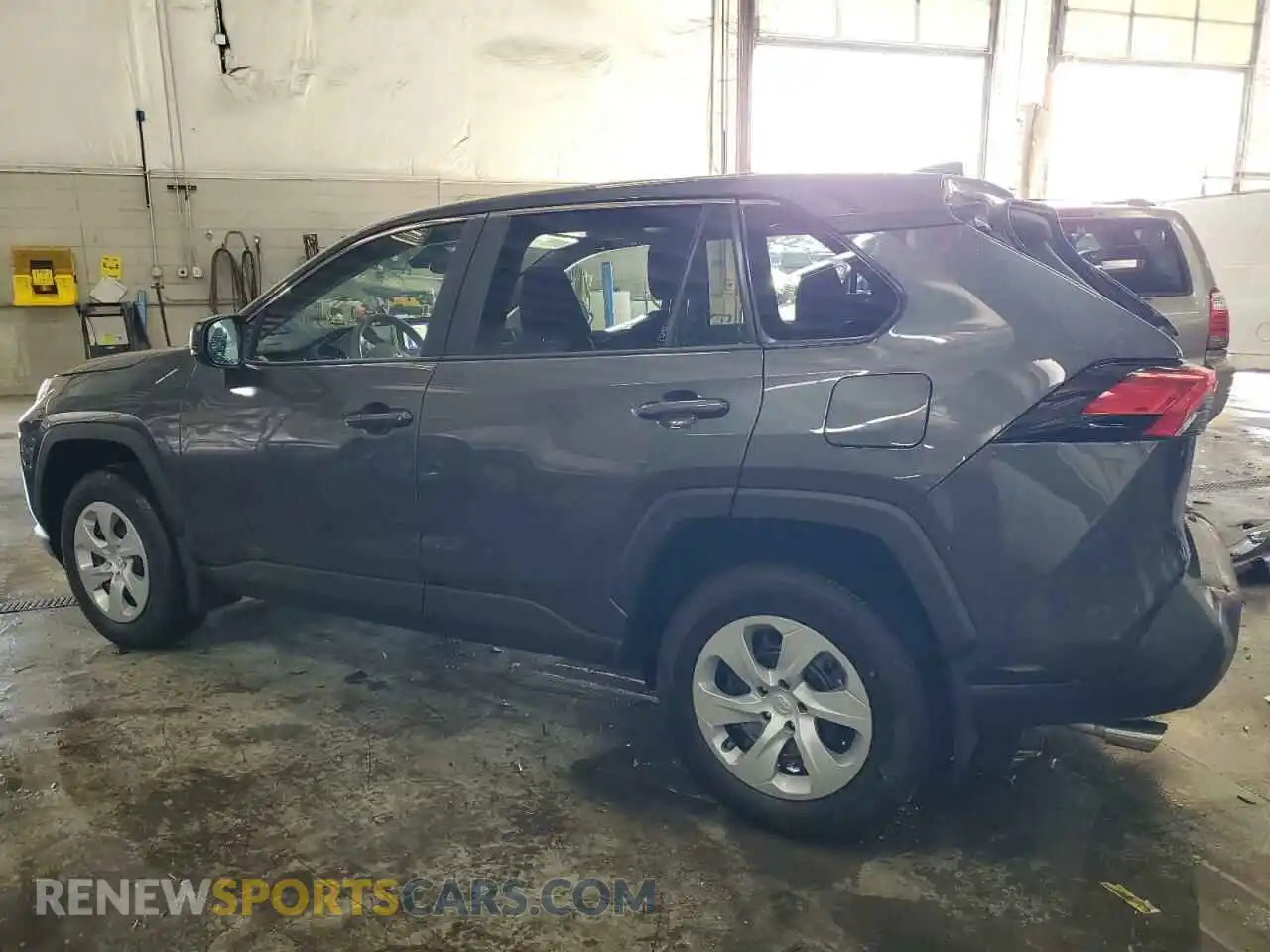 2 Photograph of a damaged car 2T3F1RFV8SW499496 TOYOTA RAV4 2025