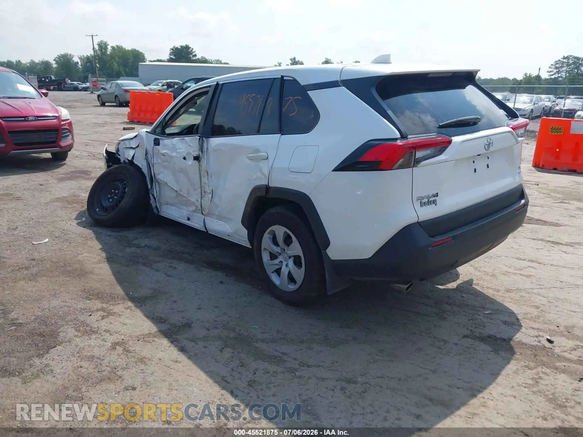 3 Photograph of a damaged car 2T3G1RFV0SW609249 TOYOTA RAV4 2025