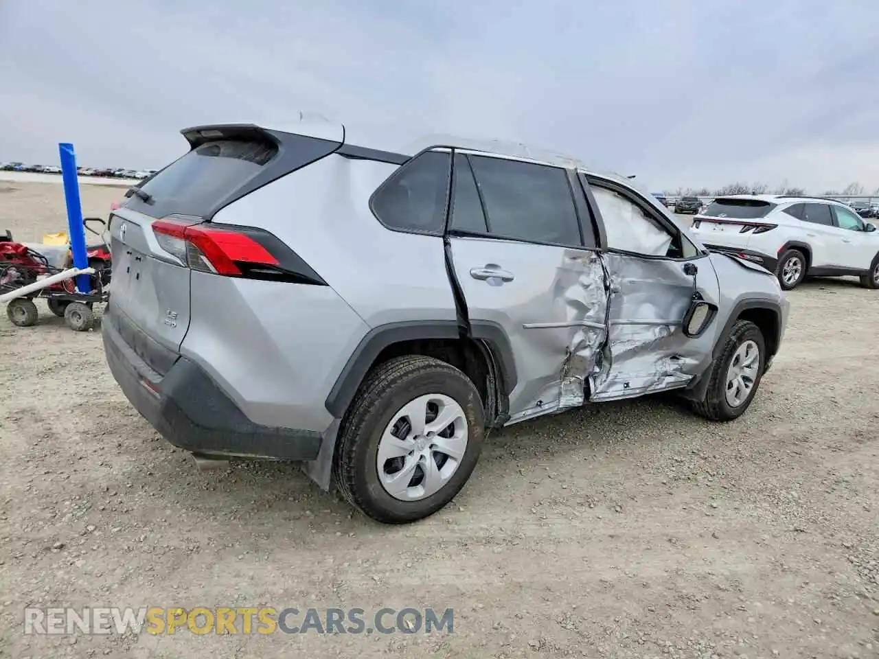 3 Photograph of a damaged car 2T3G1RFV1SW604609 TOYOTA RAV4 2025