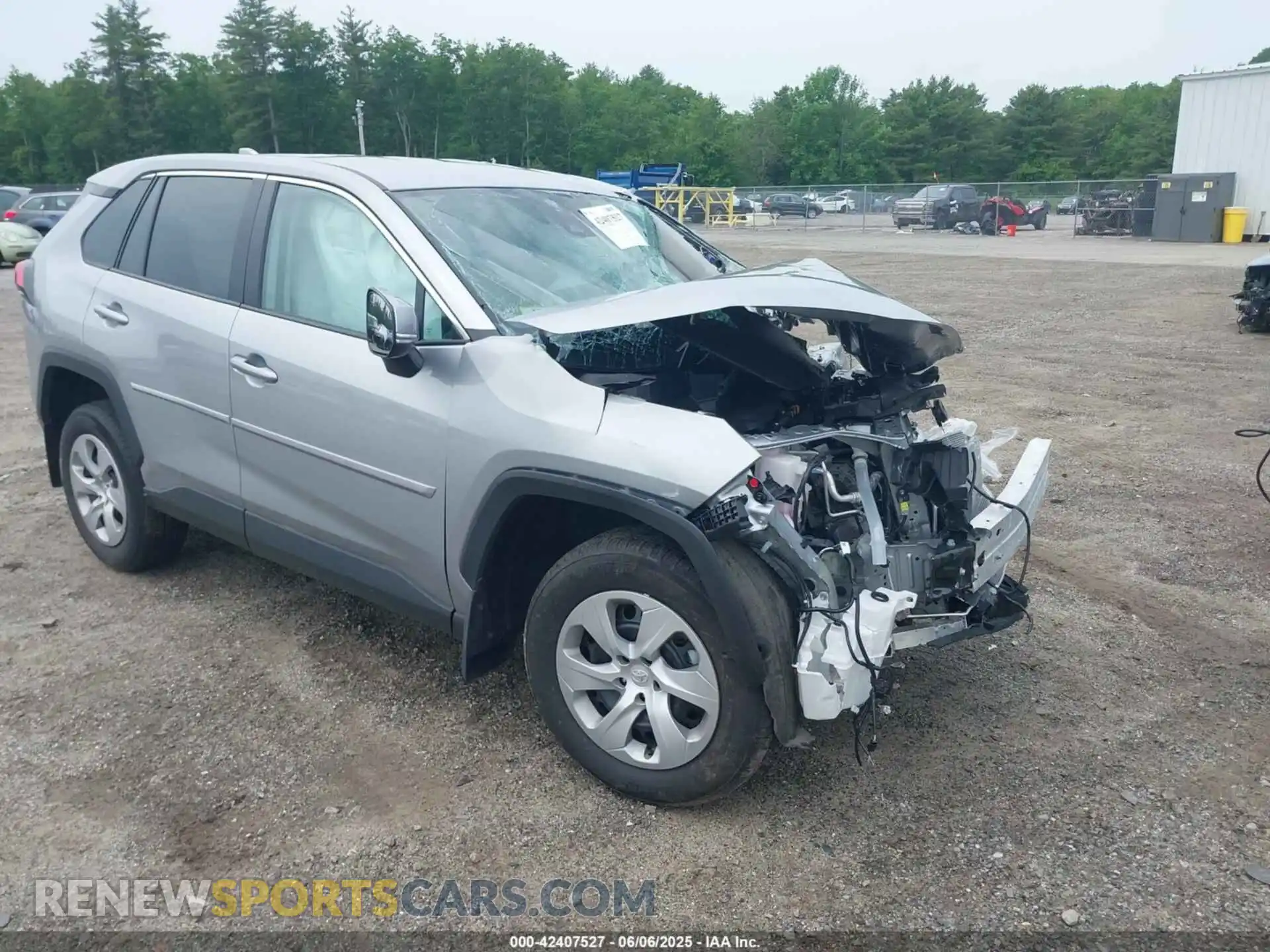 1 Photograph of a damaged car 2T3G1RFV3SW495974 TOYOTA RAV4 2025