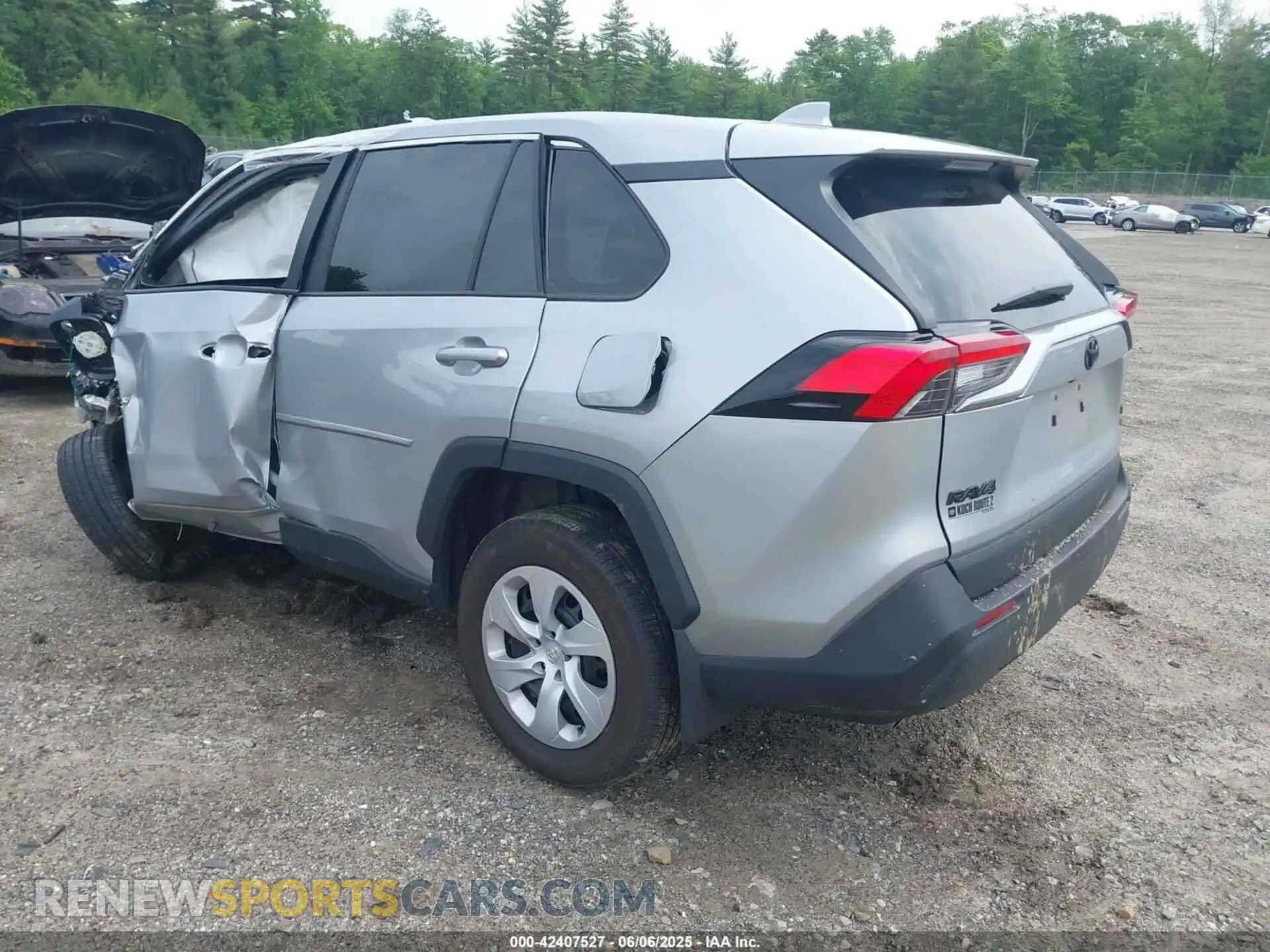 3 Photograph of a damaged car 2T3G1RFV3SW495974 TOYOTA RAV4 2025