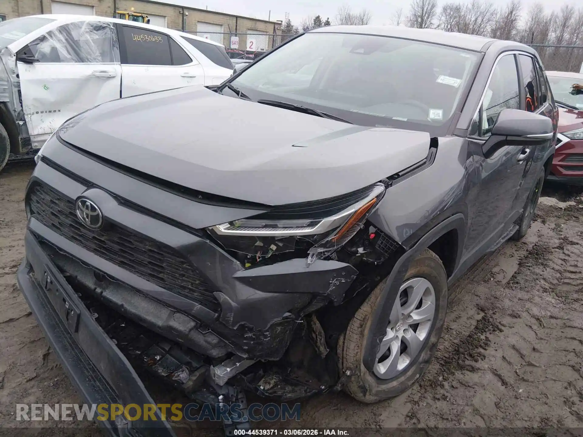 2 Фотография поврежденного автомобиля 2T3G1RFV3SW612081 TOYOTA RAV4 2025