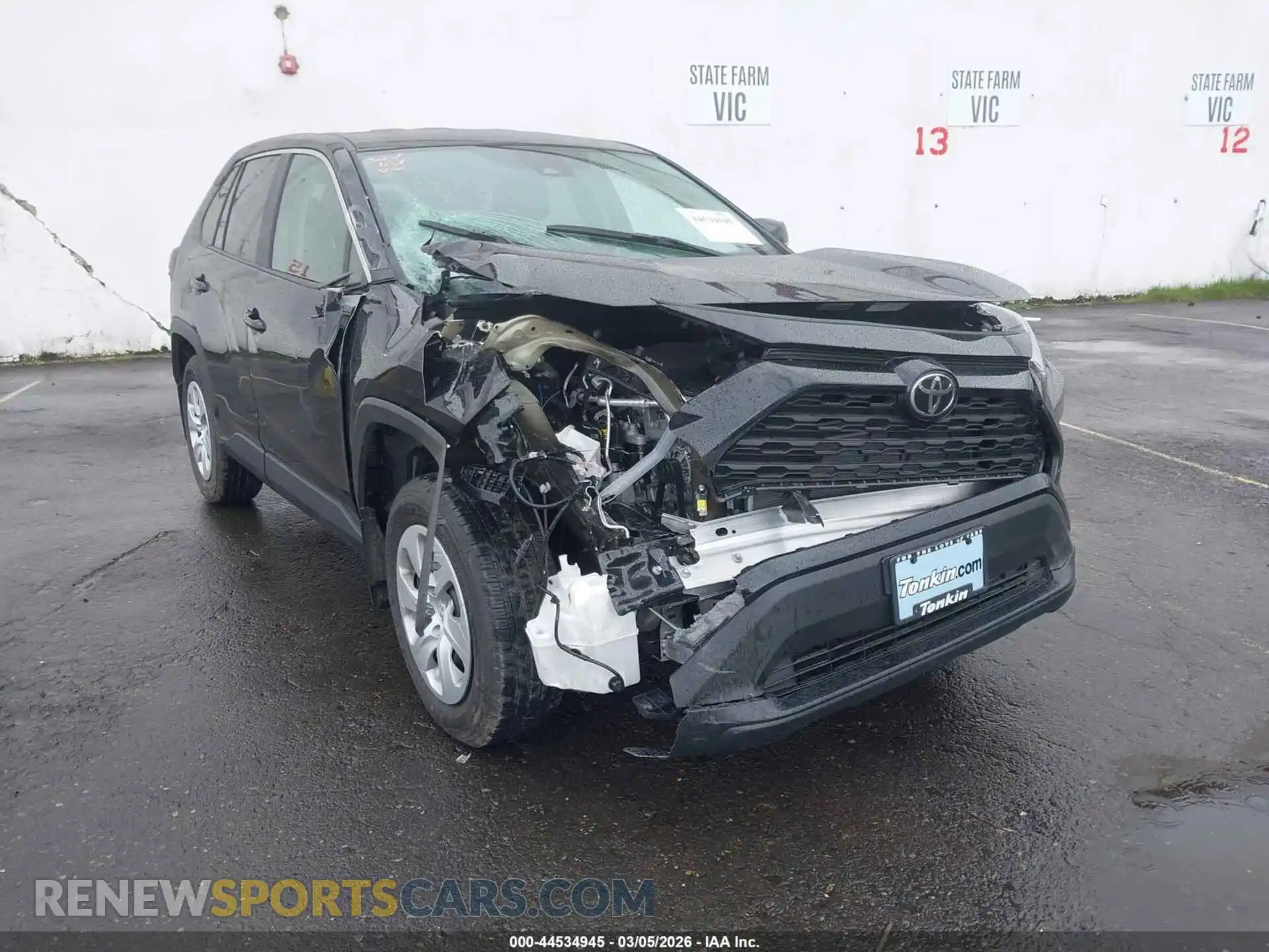 1 Photograph of a damaged car 2T3G1RFV4SW619203 TOYOTA RAV4 2025