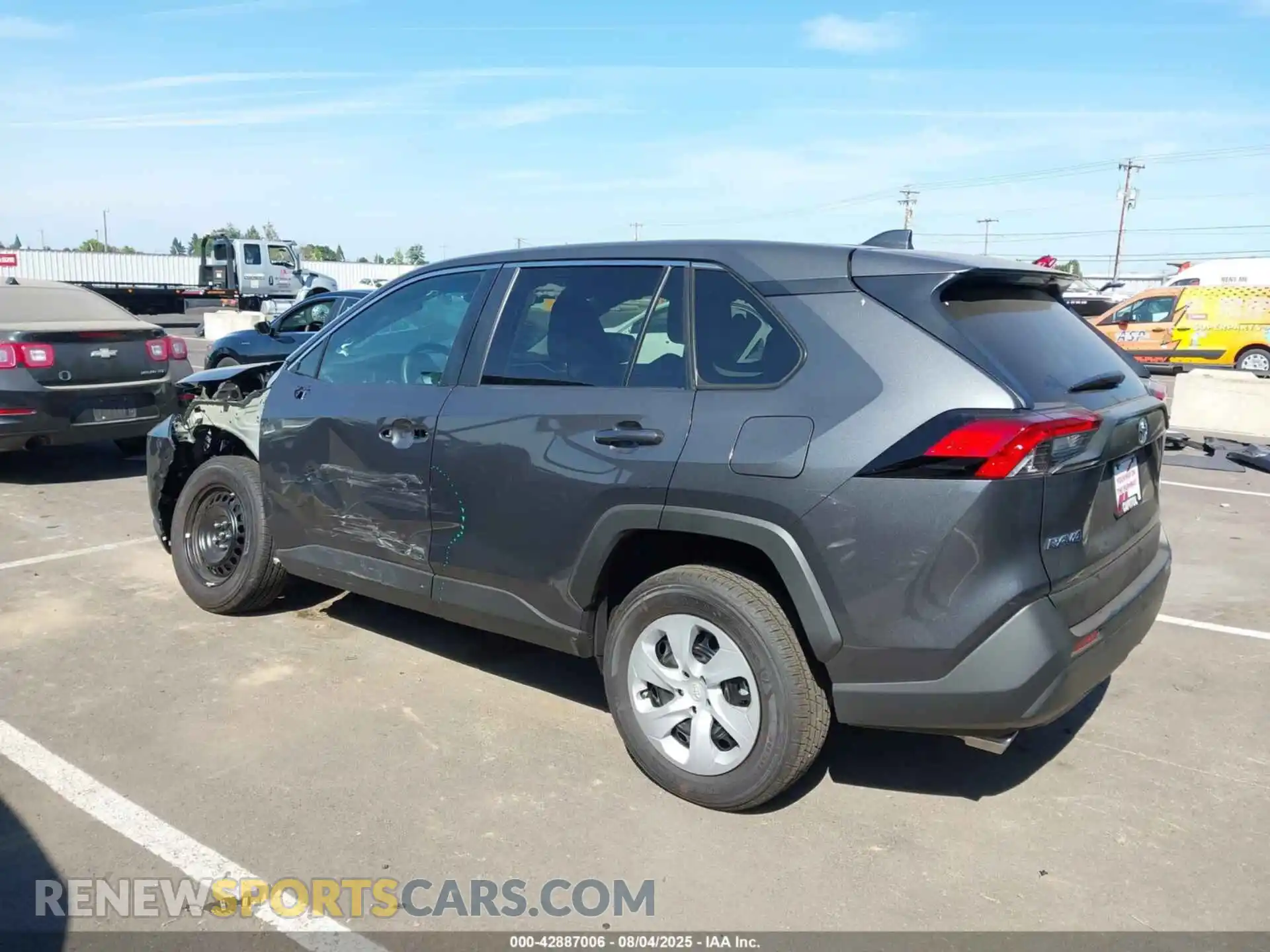3 fotografías del automóvil dañado 2T3G1RFV5SW560453 TOYOTA RAV4 2025