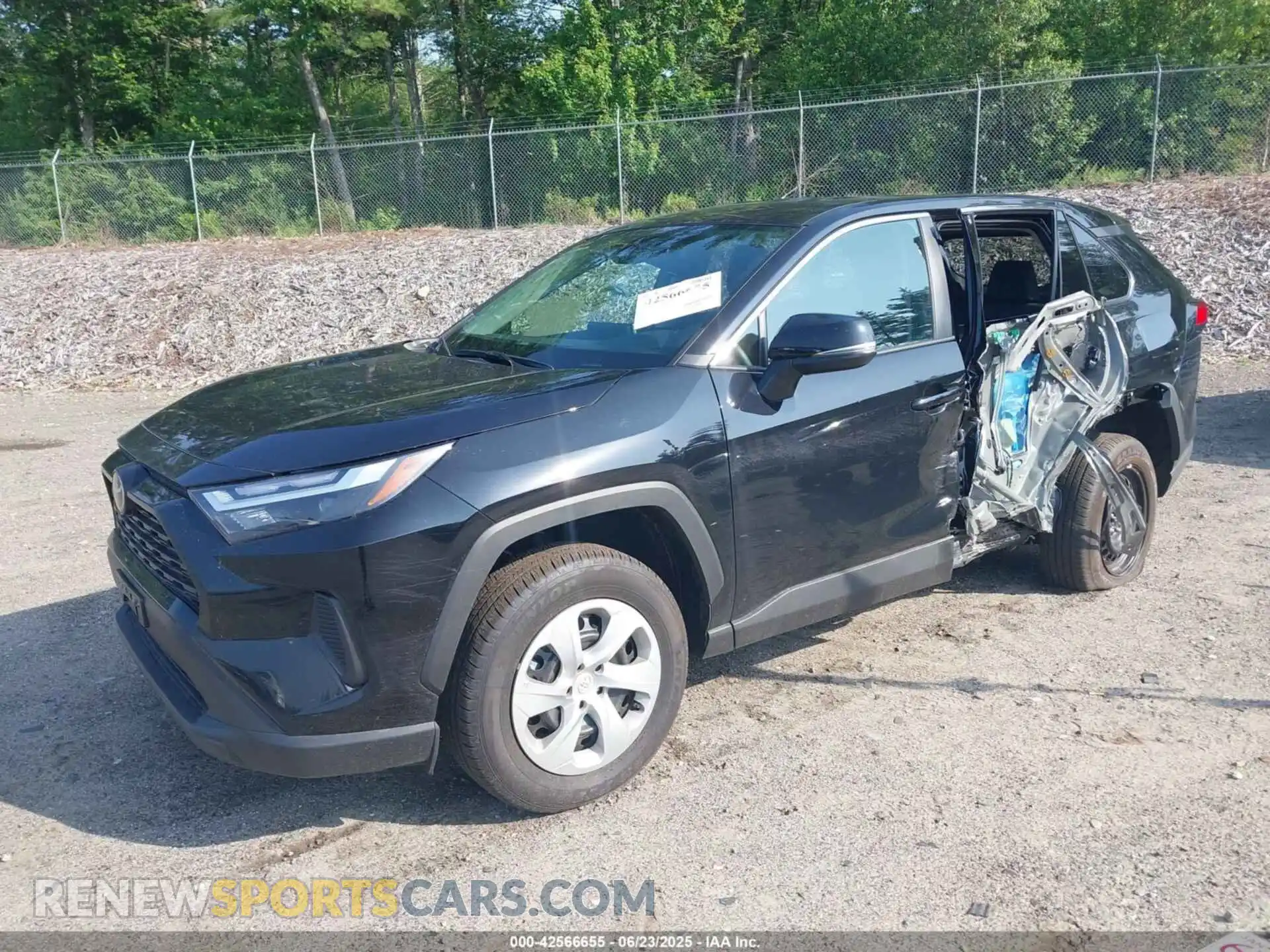 2 Photograph of a damaged car 2T3G1RFV6SC519587 TOYOTA RAV4 2025