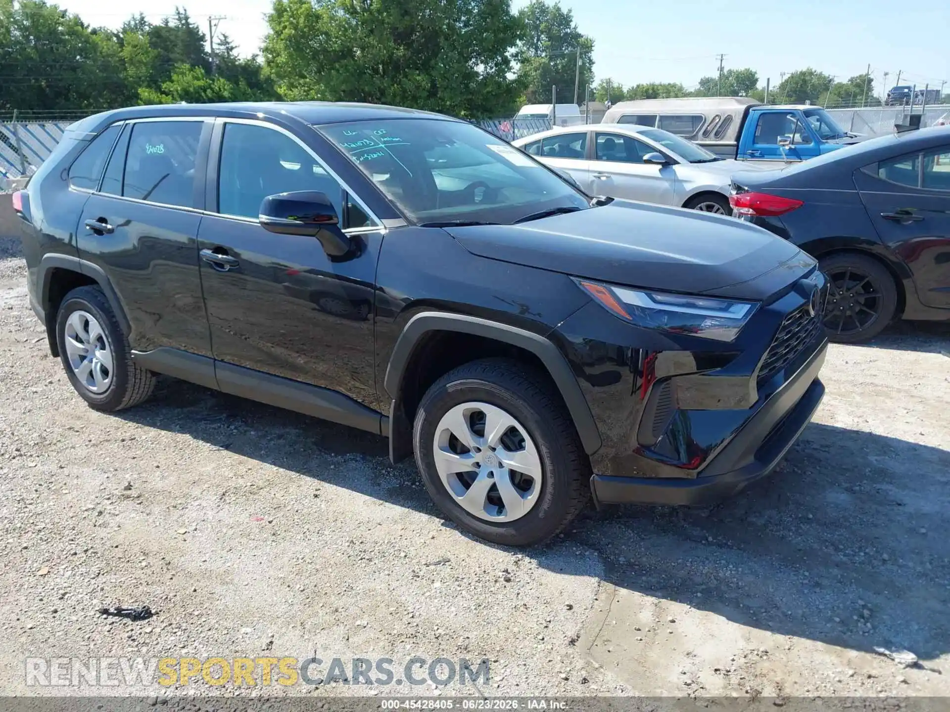 1 Photograph of a damaged car 2T3G1RFV6SW589931 TOYOTA RAV4 2025