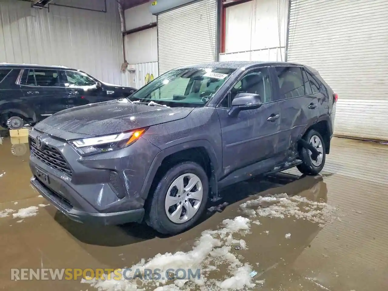 1 Photograph of a damaged car 2T3G1RFV8SW626249 TOYOTA RAV4 2025