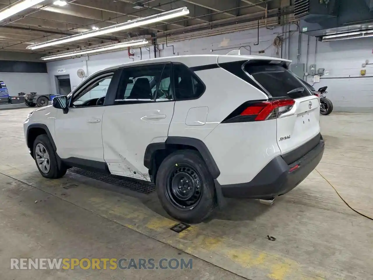 2 fotografías del automóvil dañado 2T3H1RFV1SW404818 TOYOTA RAV4 2025