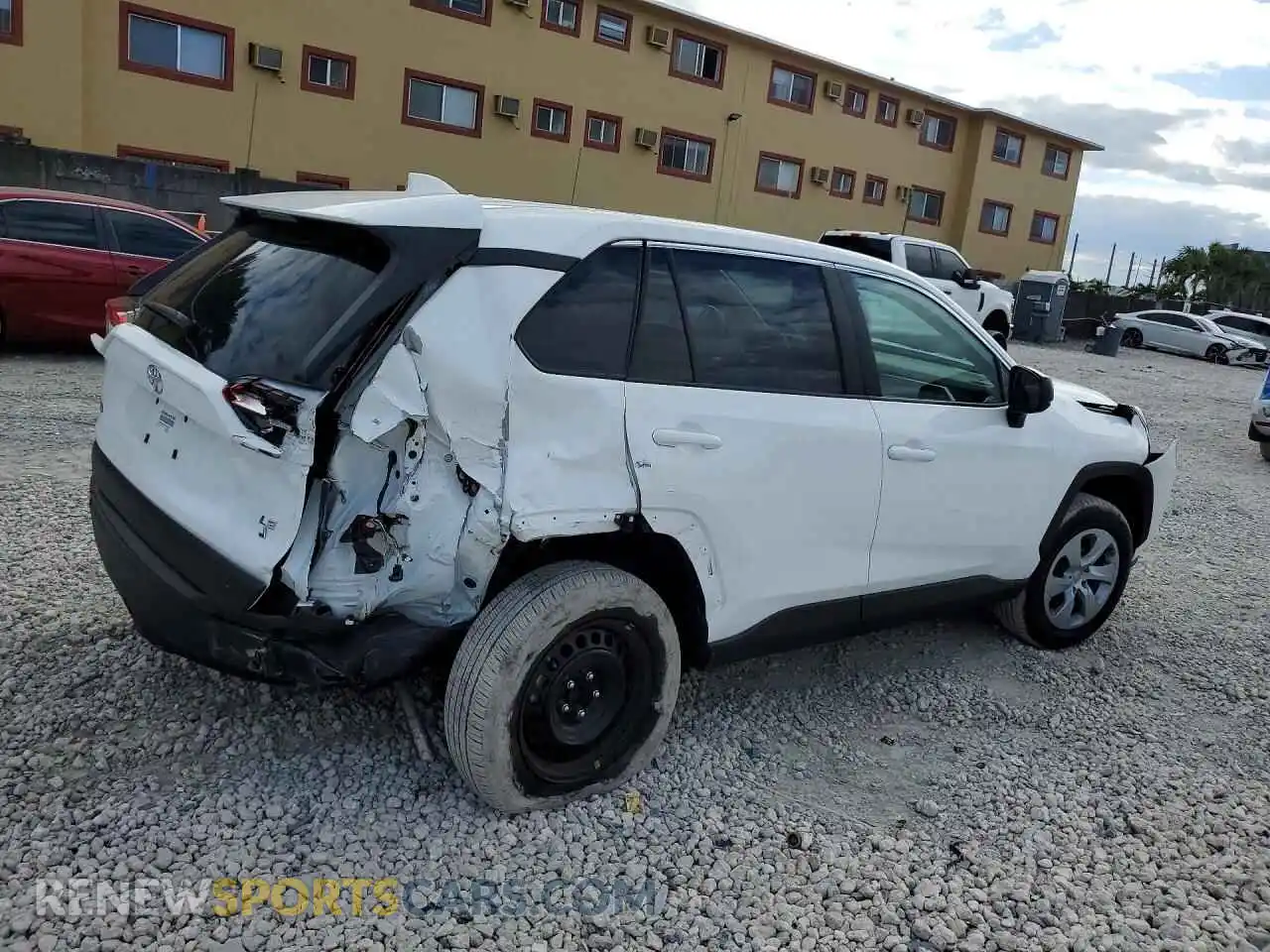 3 fotografías del automóvil dañado 2T3H1RFV3SC350827 TOYOTA RAV4 2025