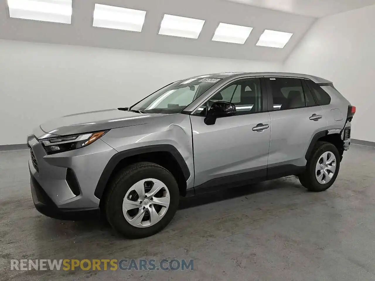 1 Фотография поврежденного автомобиля 2T3H1RFV3SW373989 TOYOTA RAV4 2025