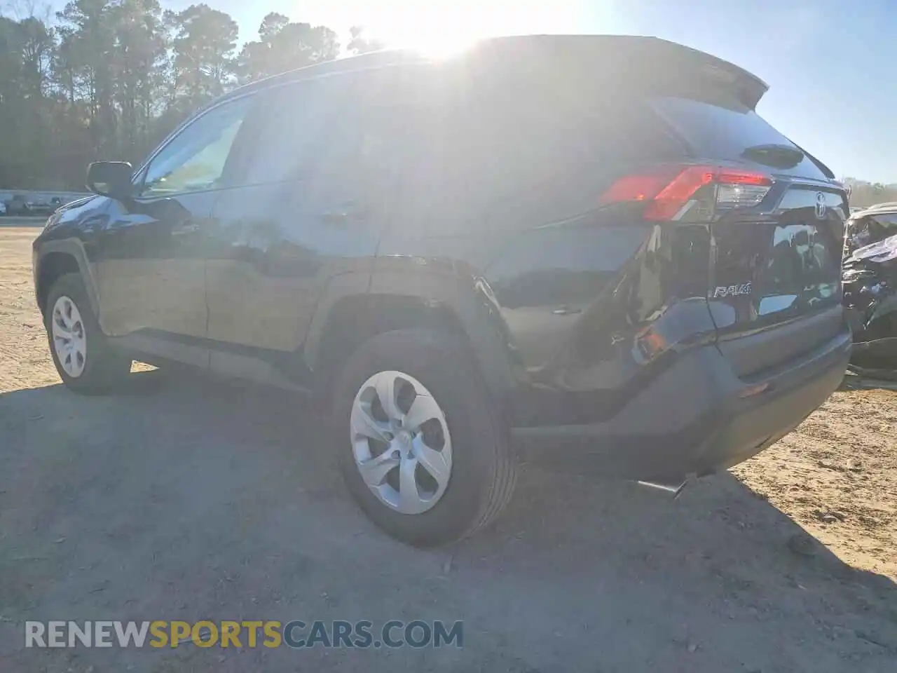2 fotografías del automóvil dañado 2T3H1RFV3SW431082 TOYOTA RAV4 2025
