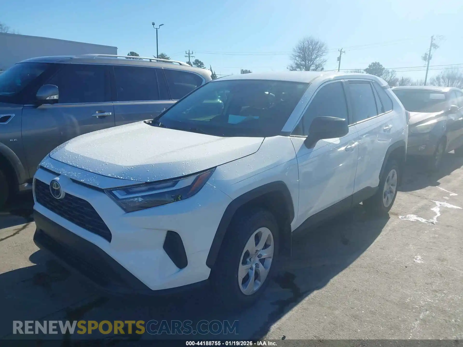 2 Photograph of a damaged car 2T3H1RFV4SW371233 TOYOTA RAV4 2025