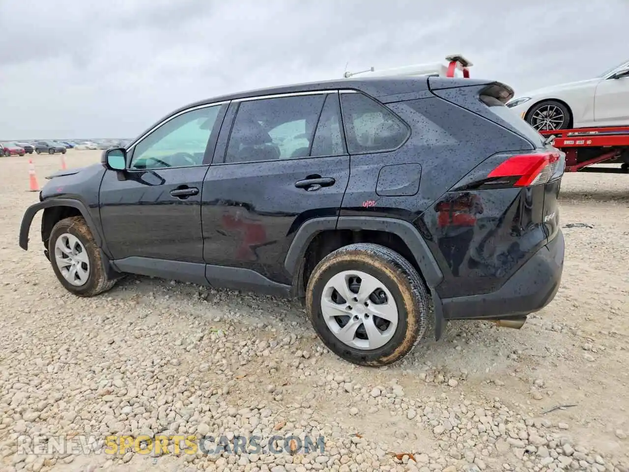 2 Photograph of a damaged car 2T3H1RFV4SW371474 TOYOTA RAV4 2025