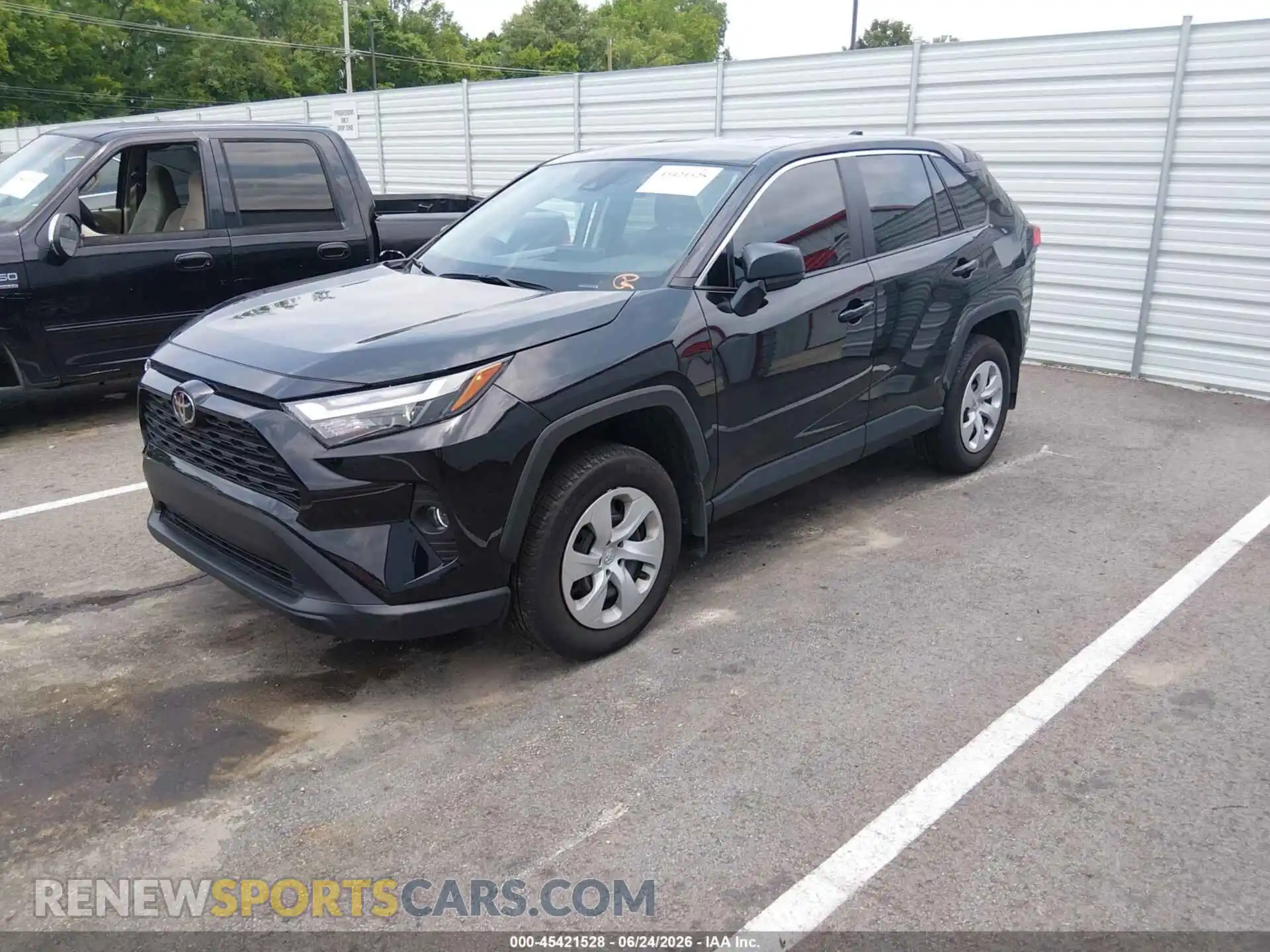 2 Photograph of a damaged car 2T3H1RFV4SW416543 TOYOTA RAV4 2025