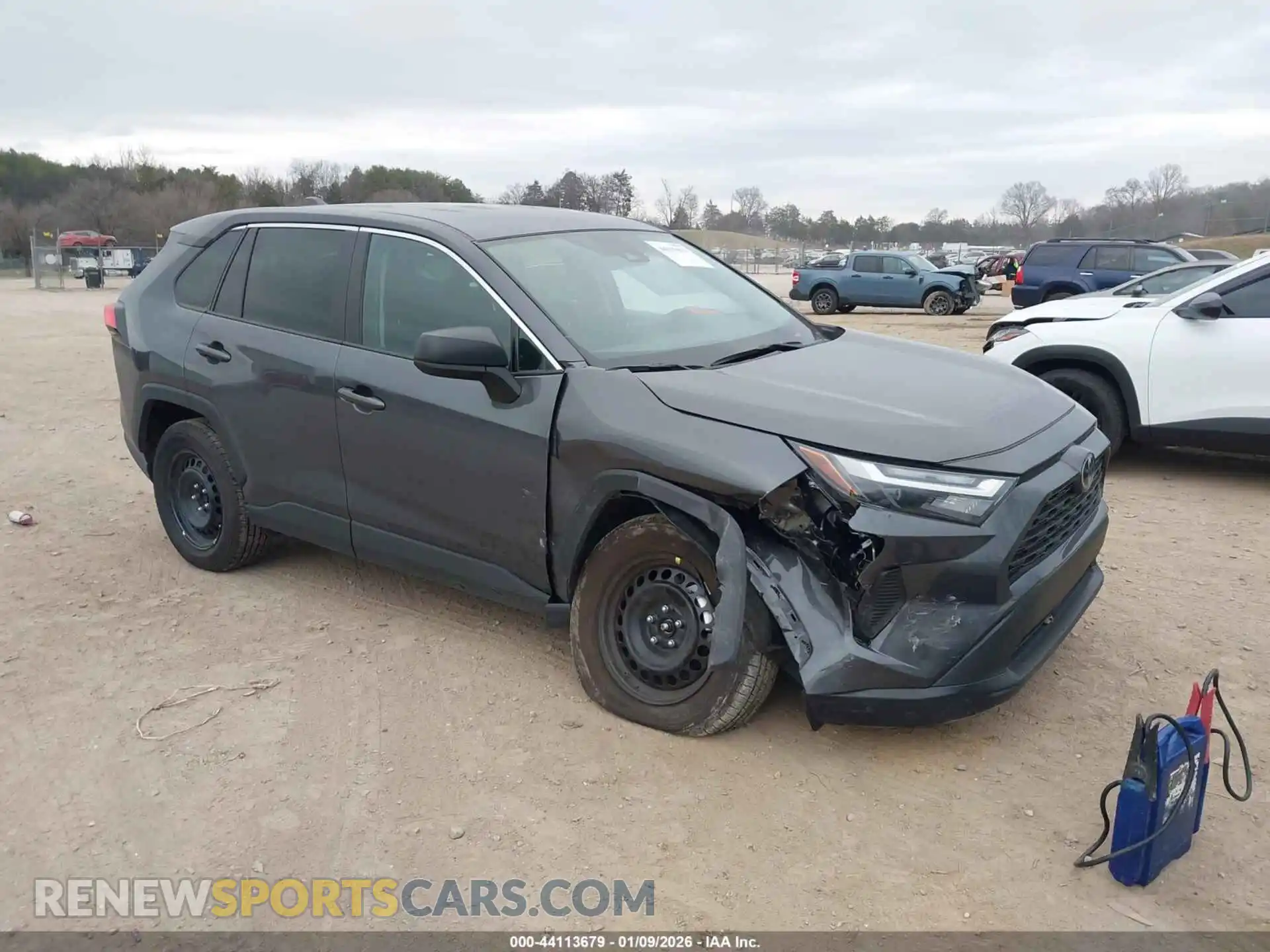 1 Фотография поврежденного автомобиля 2T3H1RFV4SW431687 TOYOTA RAV4 2025