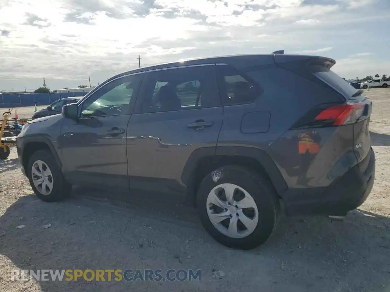 2 Photograph of a damaged car 2T3H1RFV5SW371774 TOYOTA RAV4 2025