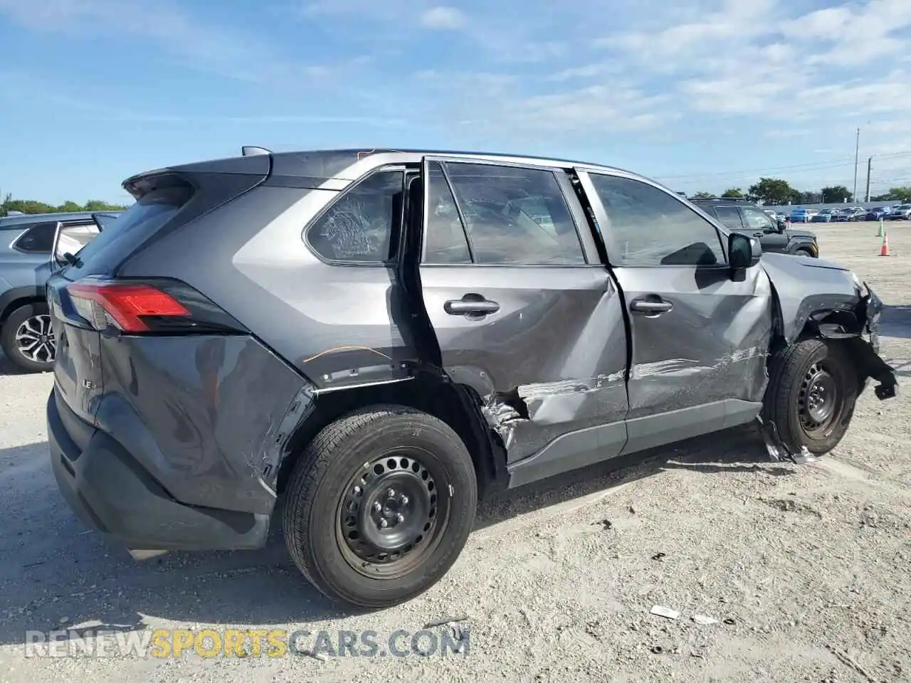 3 Photograph of a damaged car 2T3H1RFV5SW371774 TOYOTA RAV4 2025