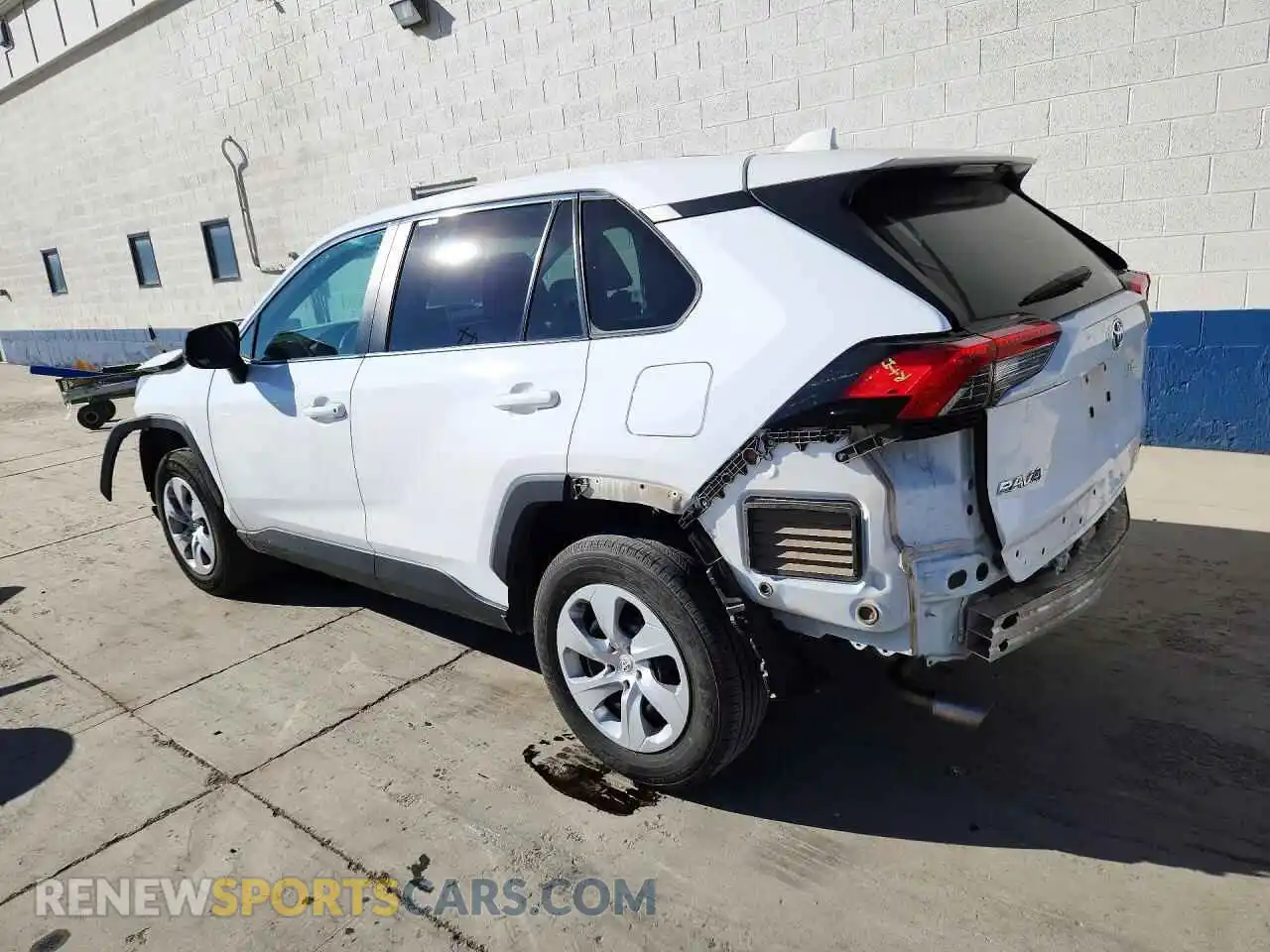 2 Photograph of a damaged car 2T3H1RFV8SC316091 TOYOTA RAV4 2025