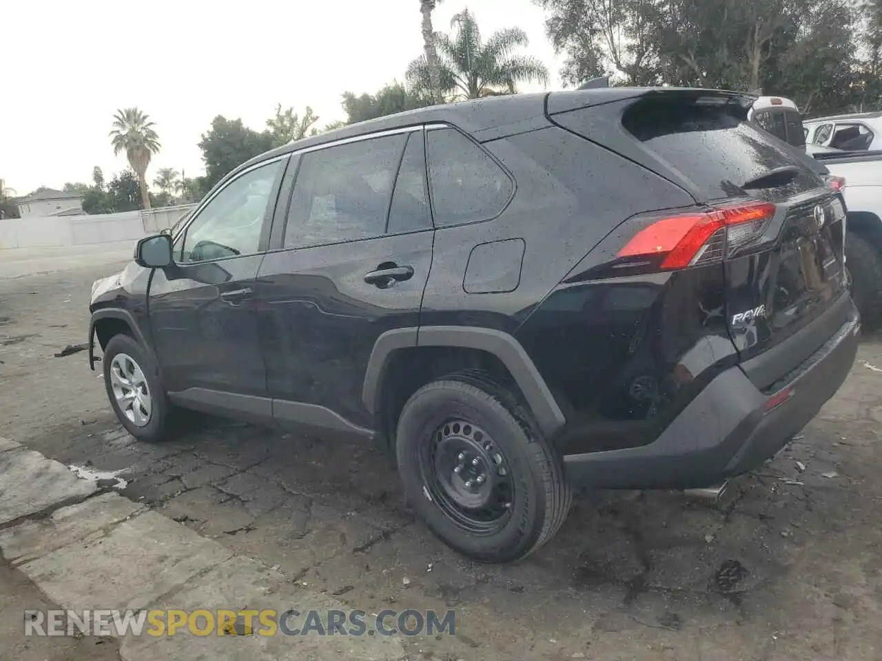 2 Photograph of a damaged car 2T3H1RFV8SW382235 TOYOTA RAV4 2025