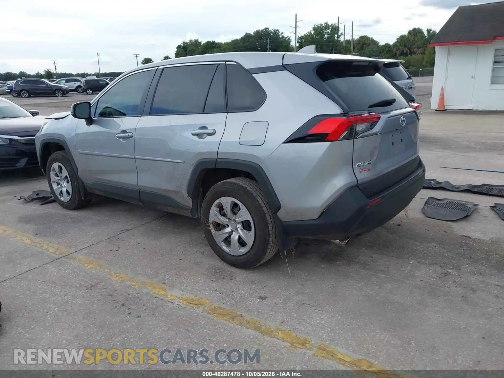 3 Photograph of a damaged car 2T3H1RFV8SW398953 TOYOTA RAV4 2025