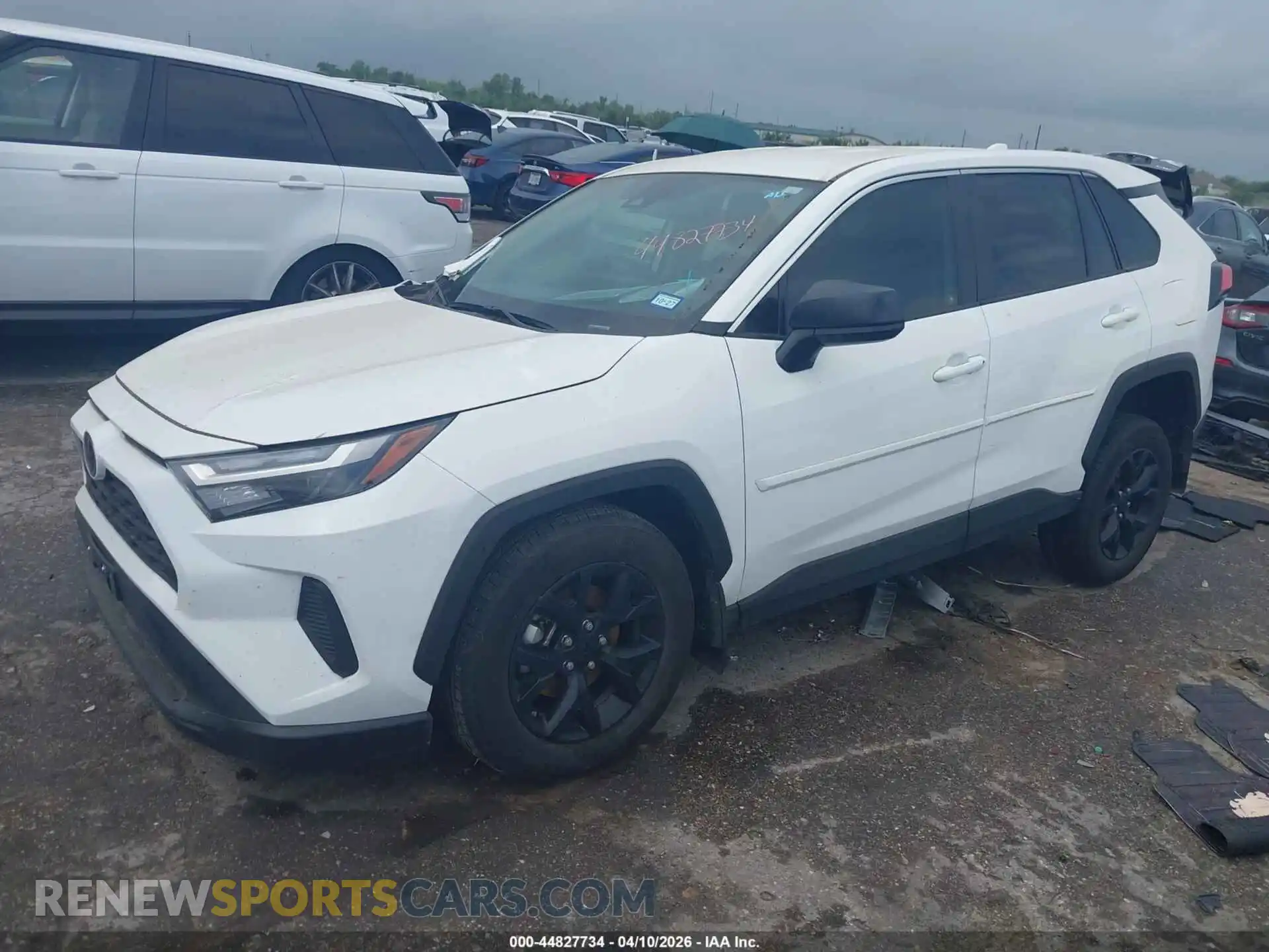 2 Photograph of a damaged car 2T3H1RFV8SW421955 TOYOTA RAV4 2025