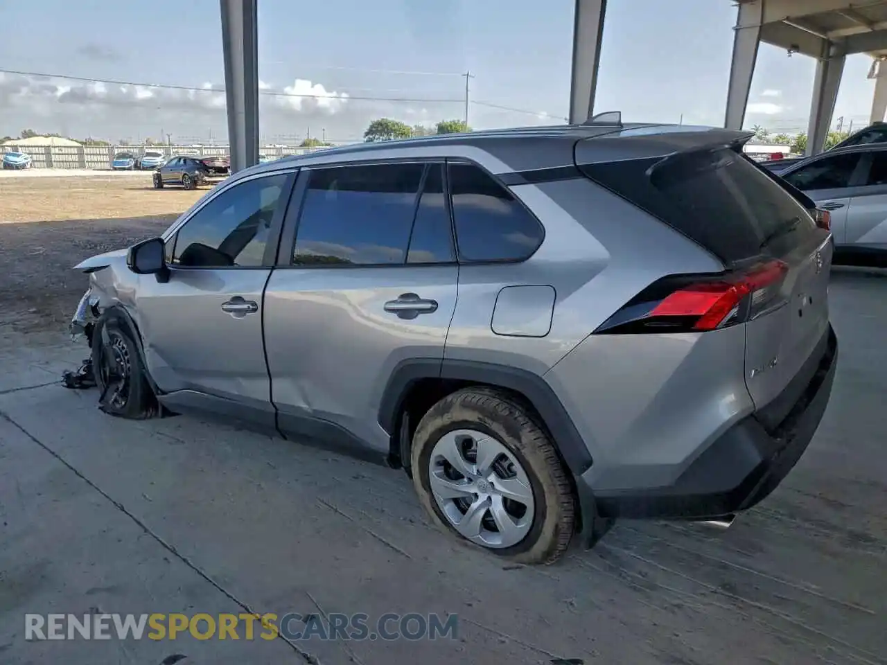 2 Photograph of a damaged car 2T3H1RFV9SC313961 TOYOTA RAV4 2025