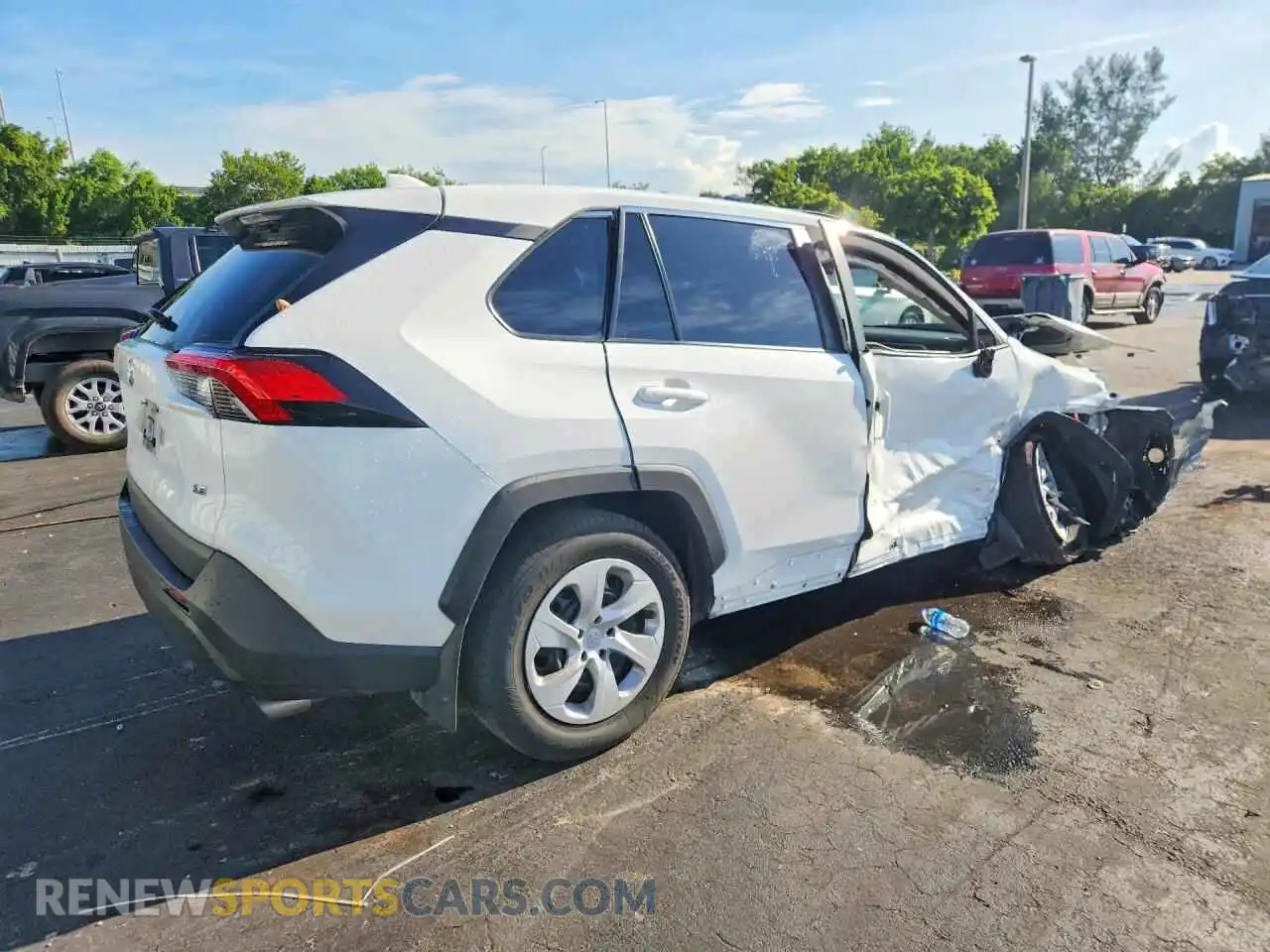 3 Photograph of a damaged car 2T3H1RFVXSC351263 TOYOTA RAV4 2025