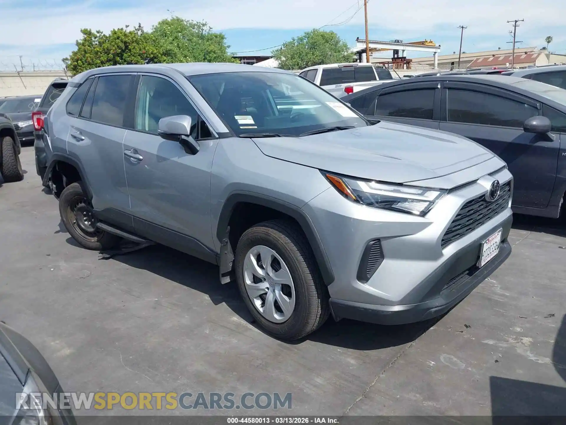 1 Photograph of a damaged car 2T3K1RFV3SW385730 TOYOTA RAV4 2025