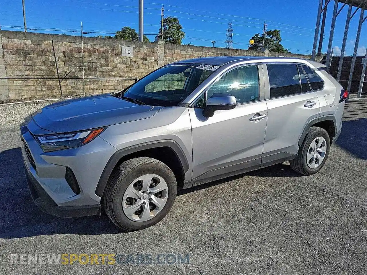 1 Photograph of a damaged car 2T3K1RFV6SC311963 TOYOTA RAV4 2025
